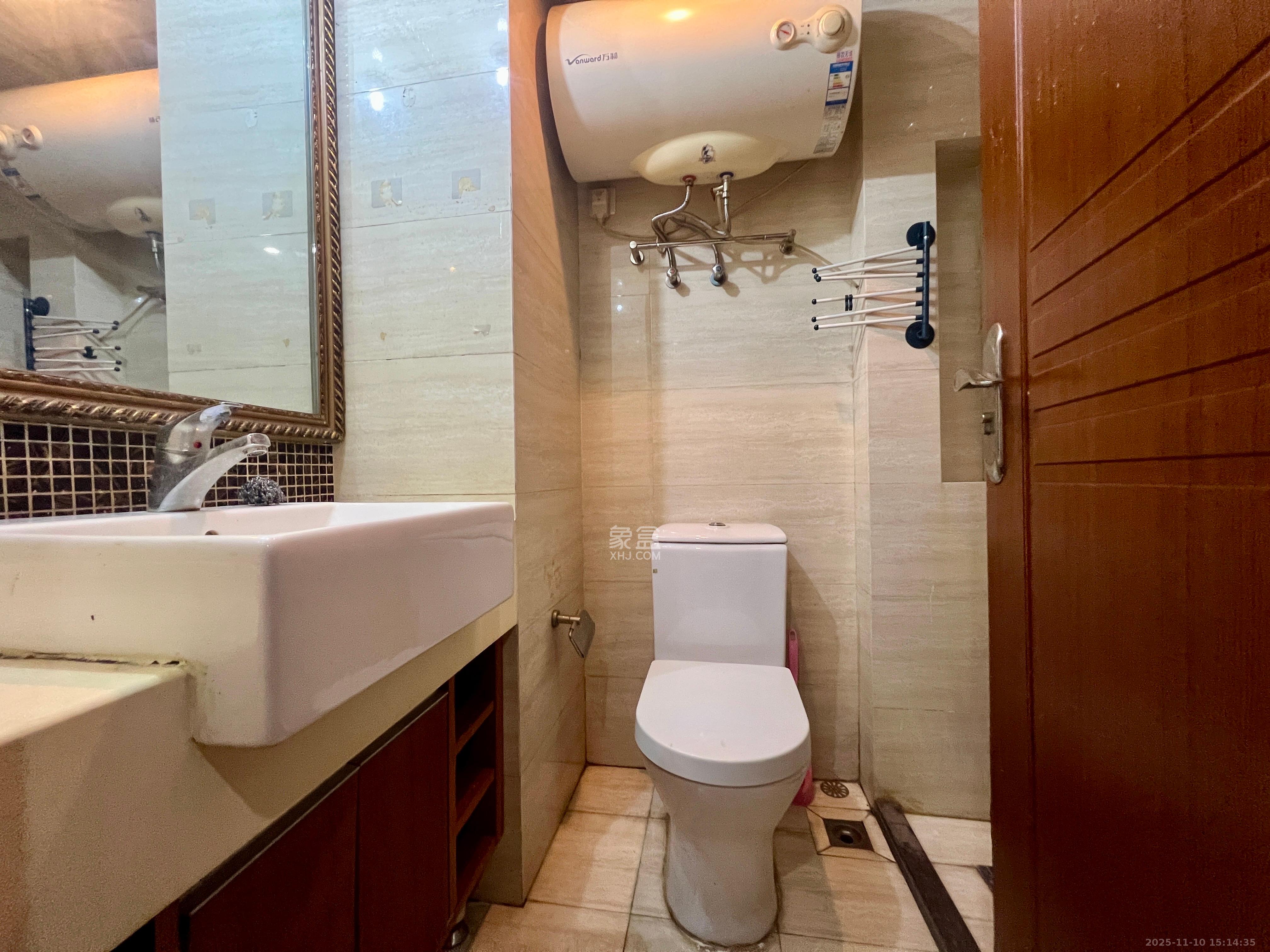 香樟兰亭（朗峰苑）  1室1厅1卫    1300.0元/月室内图