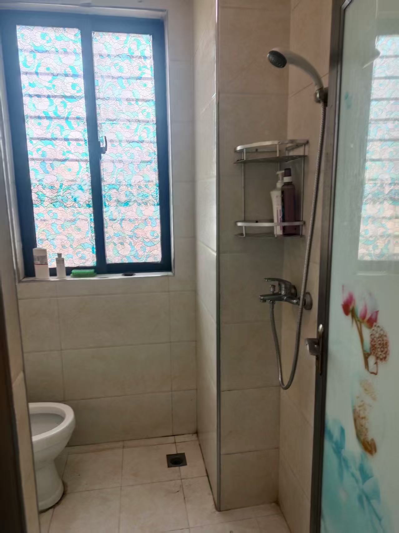 书香园 1室0厅1卫 1600.0元/月 书香园 1室0厅1卫 1600.0元/月室内图