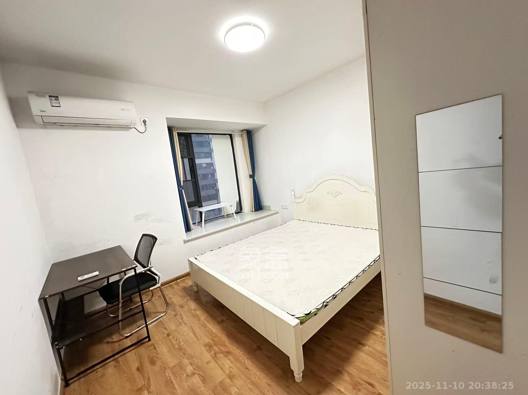 长房云时代  3室2厅2卫    2800.0元/月室内图