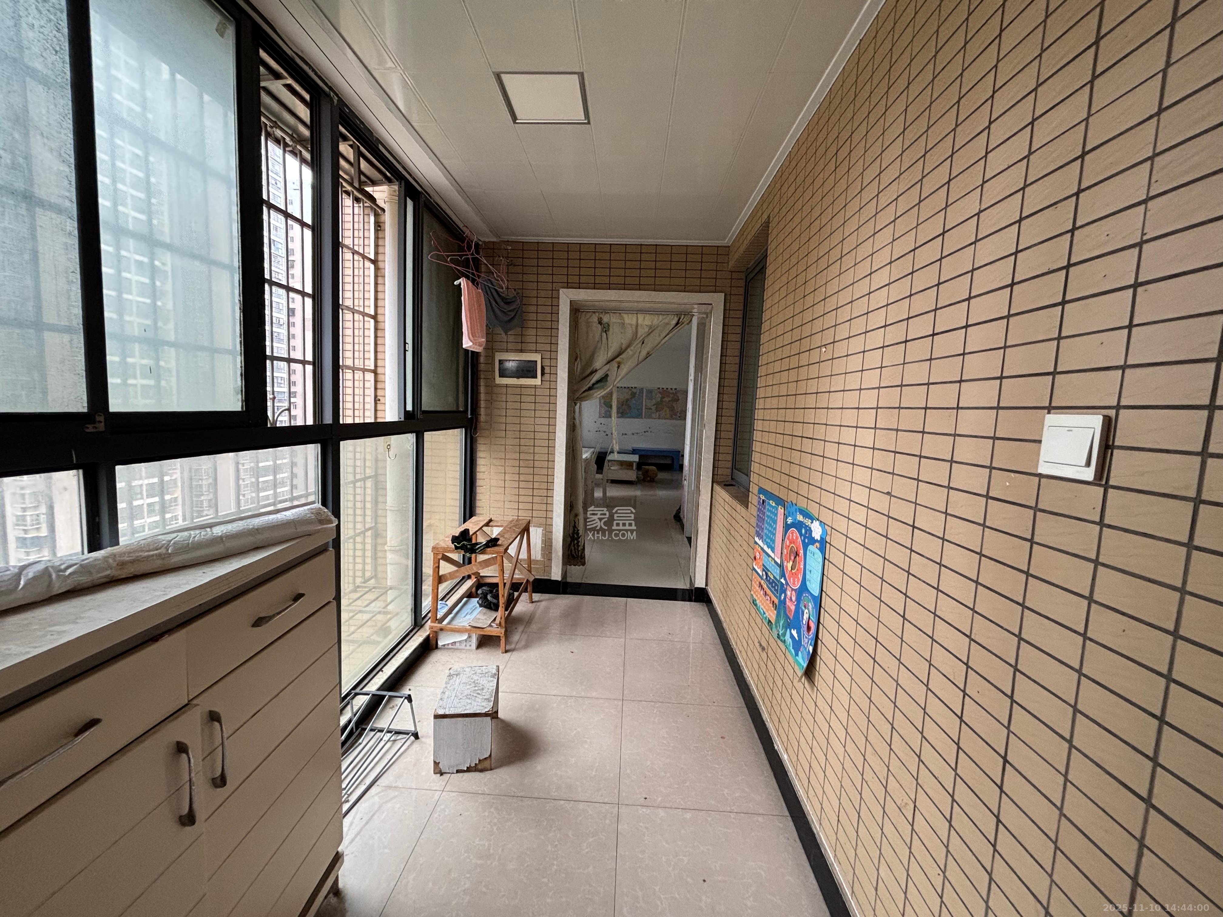 鑫天御景湾  2室1厅1卫    2000.0元/月室内图