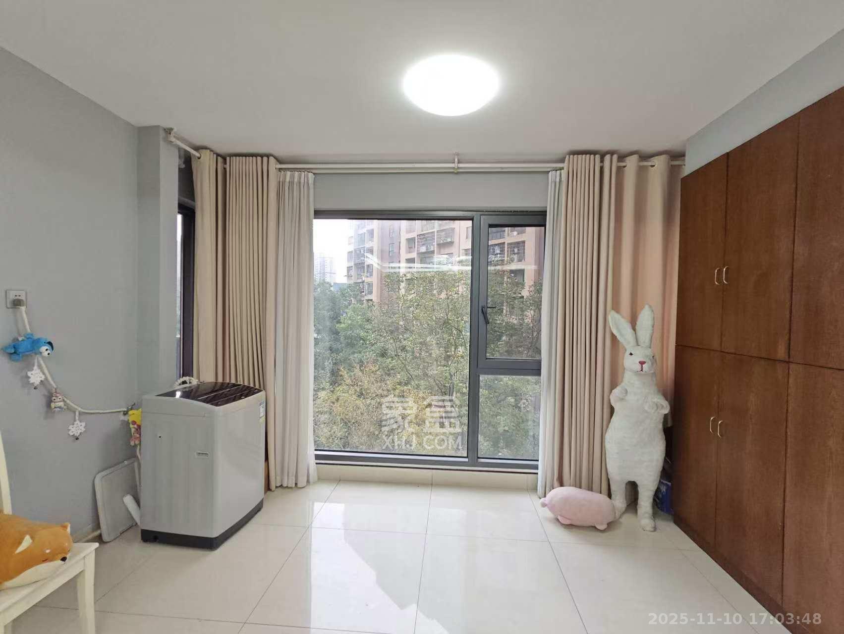 长大卧琥  3室2厅2卫    3200.0元/月室内图