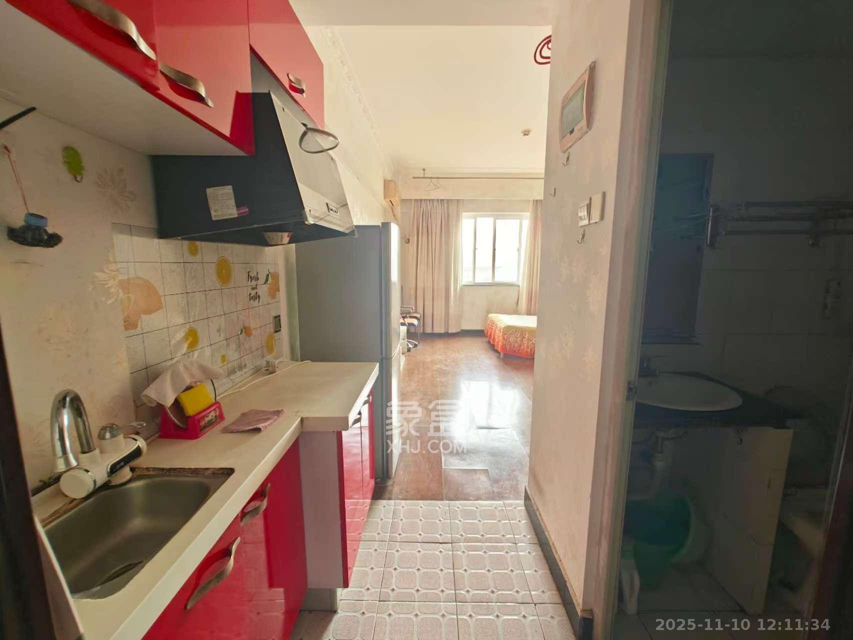 长远华樟名府  1室1厅1卫    1200.0元/月室内图