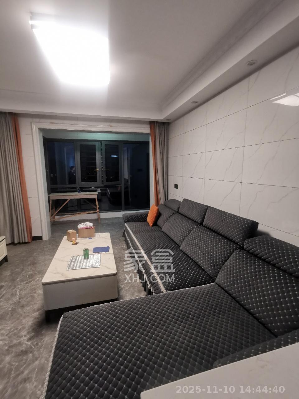 保利东郡 4室2厅2卫 2000.0元/月 保利东郡 4室2厅2卫 2000.0元/月室内图