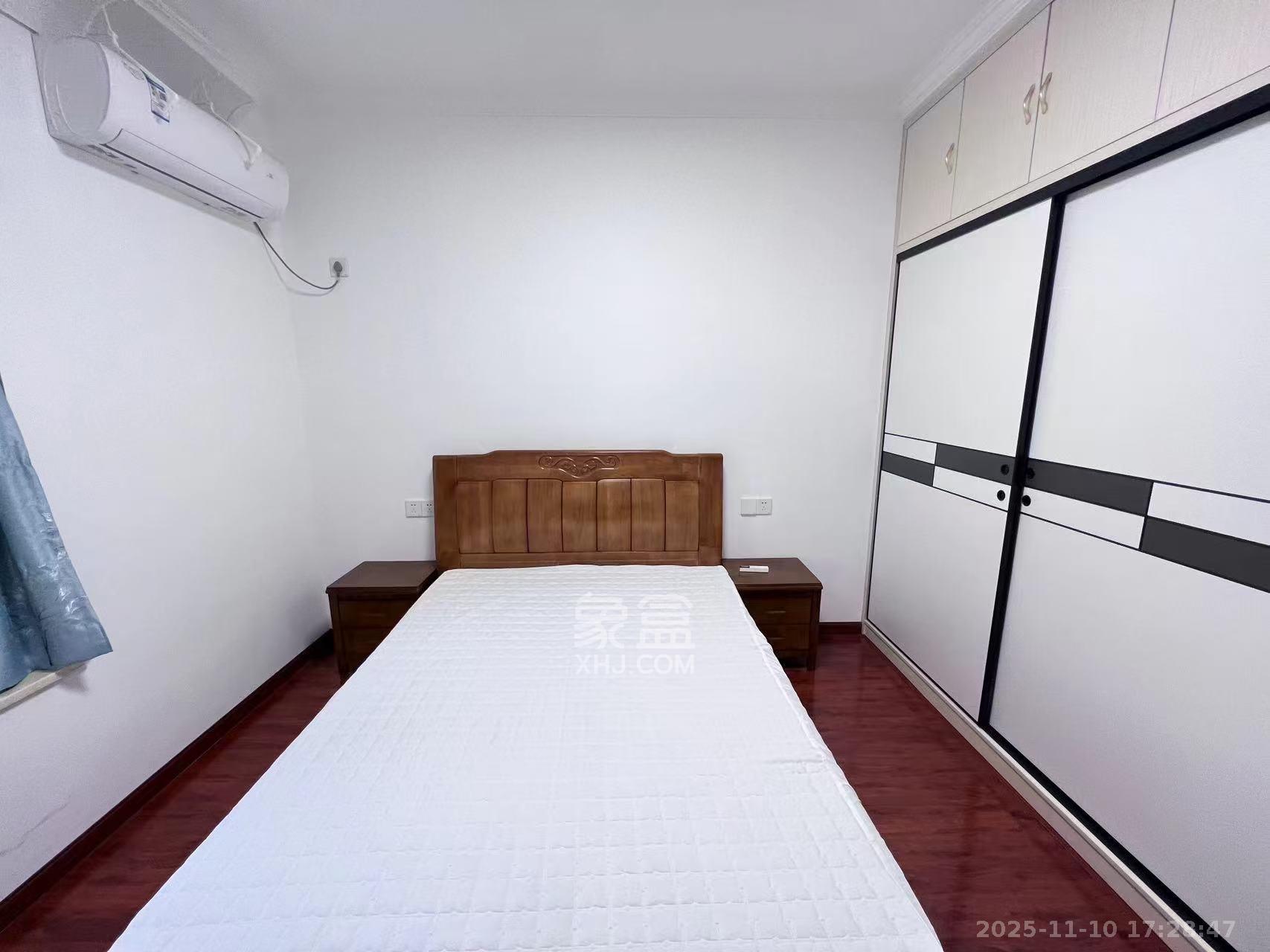 滨江君悦香邸  3室2厅2卫    3500.0元/月室内图