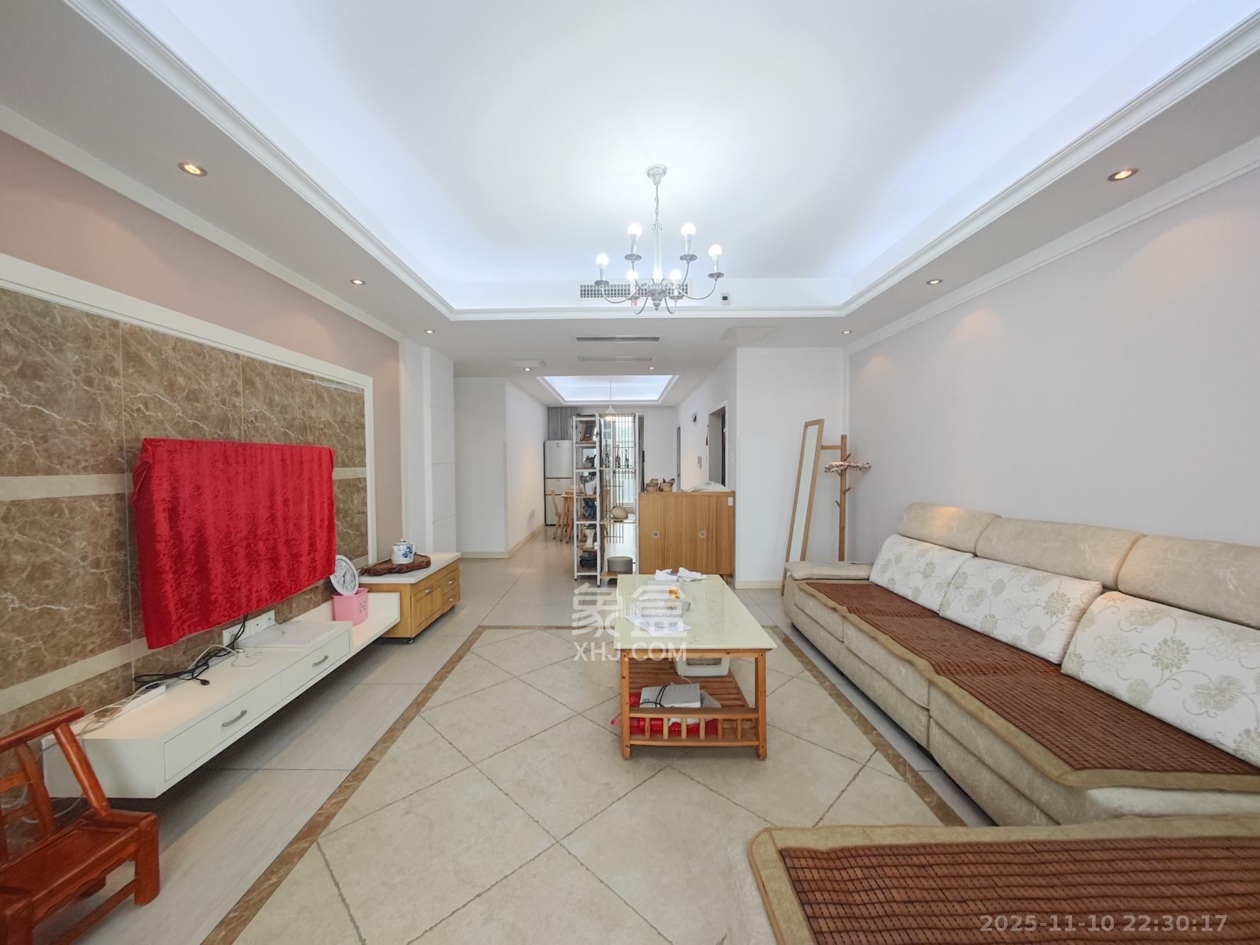 桃阳苑（省人大单位房）  3室2厅2卫    150.0万