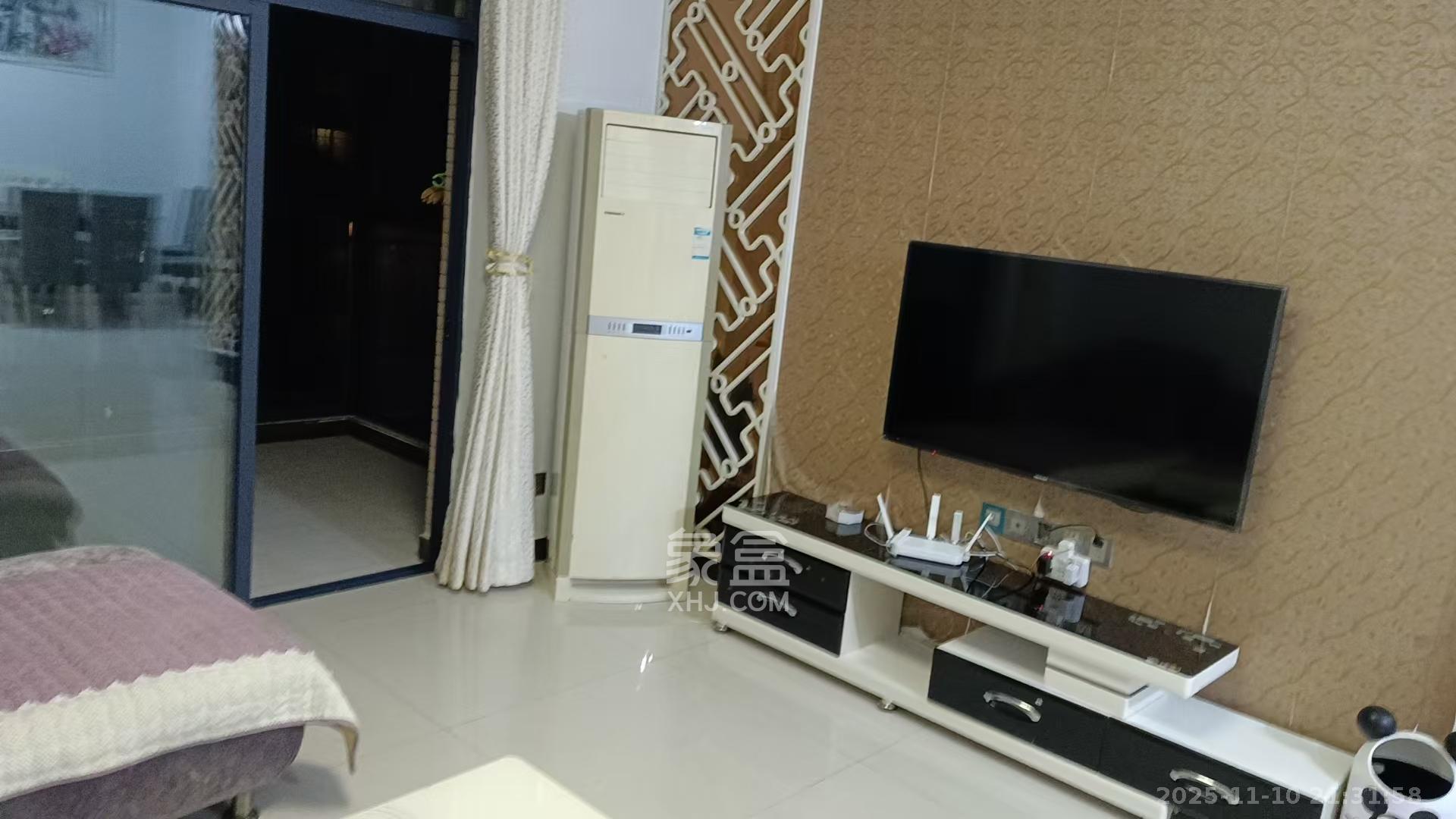 天悦嘉园 3室2厅1卫 2500.0元/月 天悦嘉园 3室2厅1卫 2500.0元/月室内图