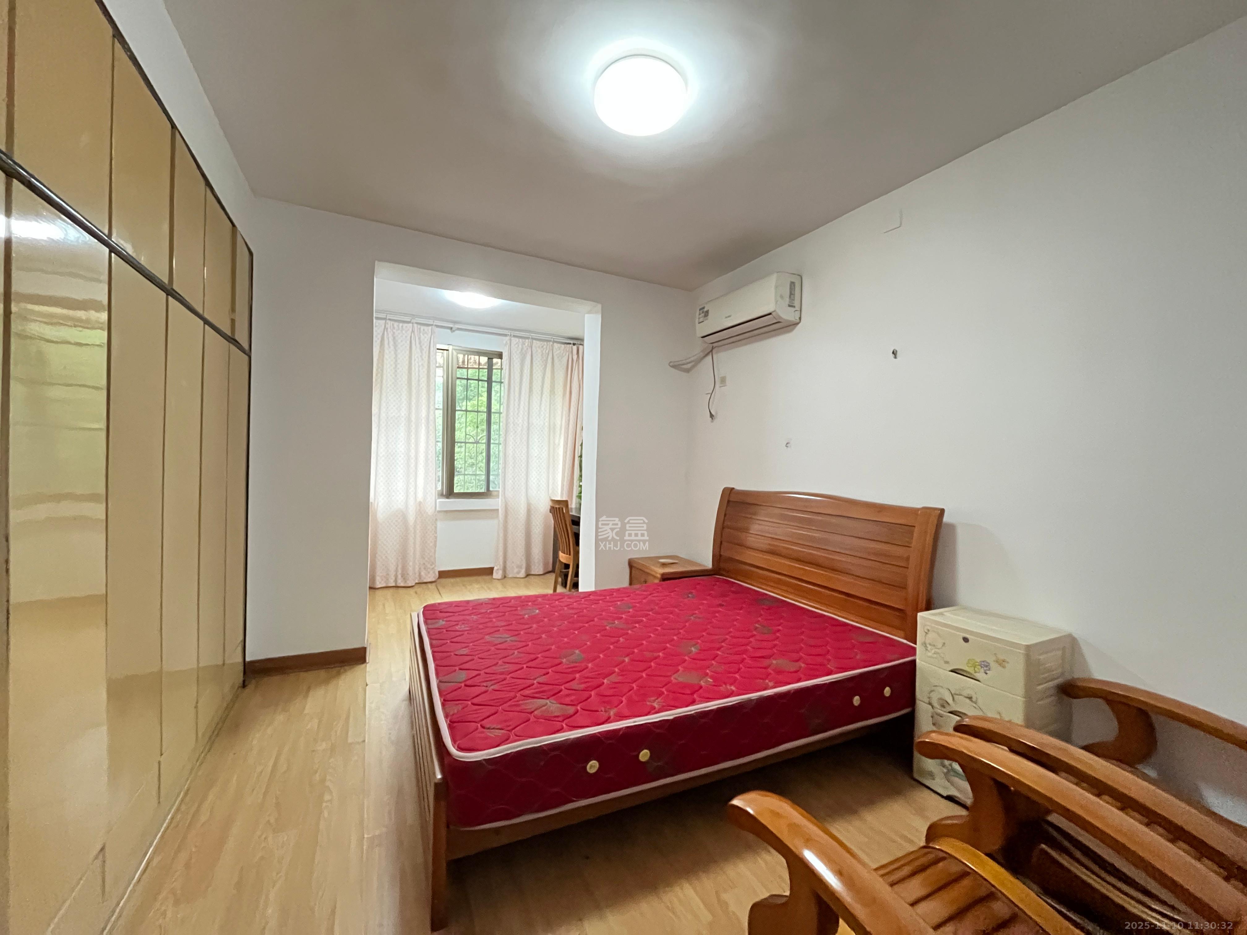 环达公寓  2室2厅1卫    1400.0元/月室内图