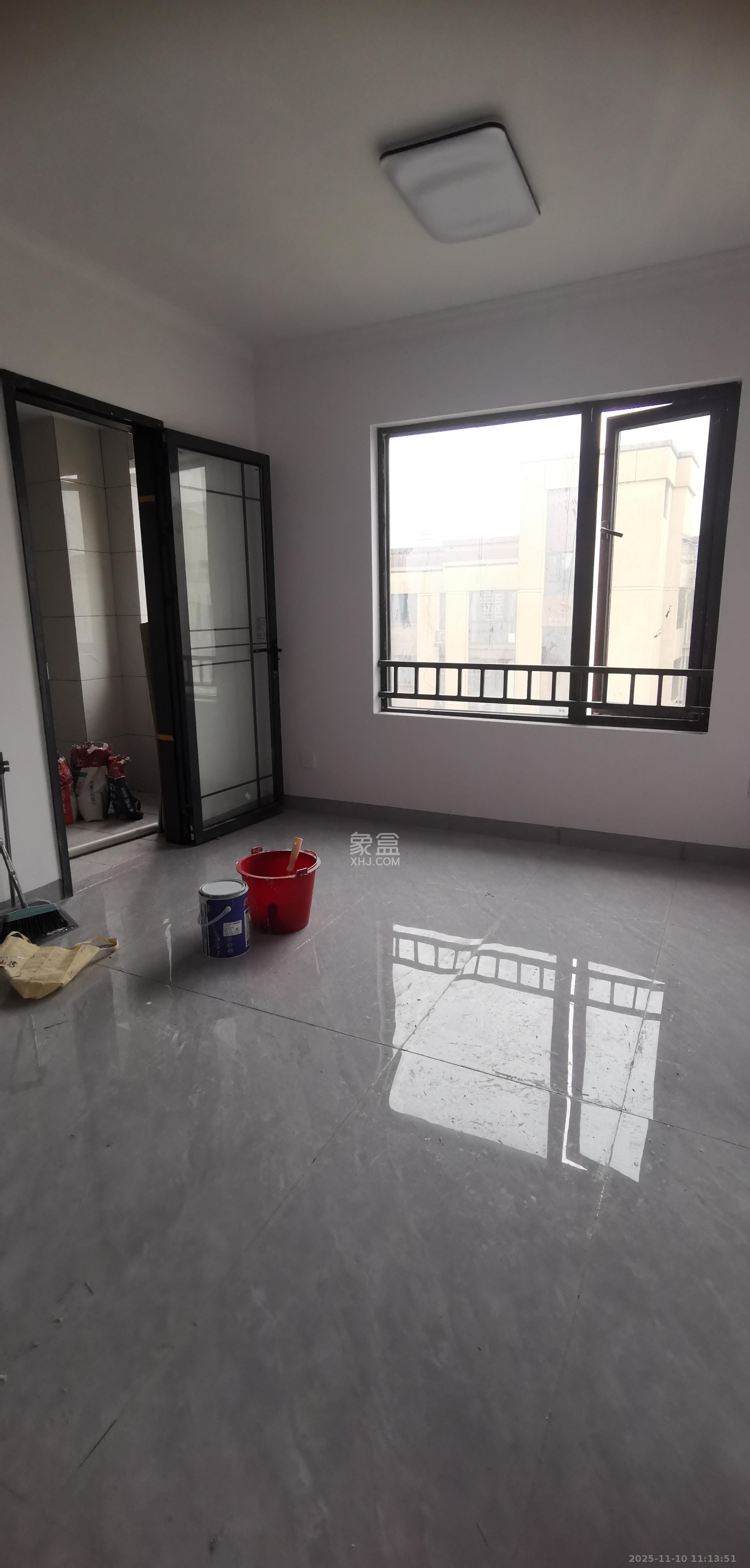 中海珑悦府  2室1厅1卫    2000.0元/月室内图