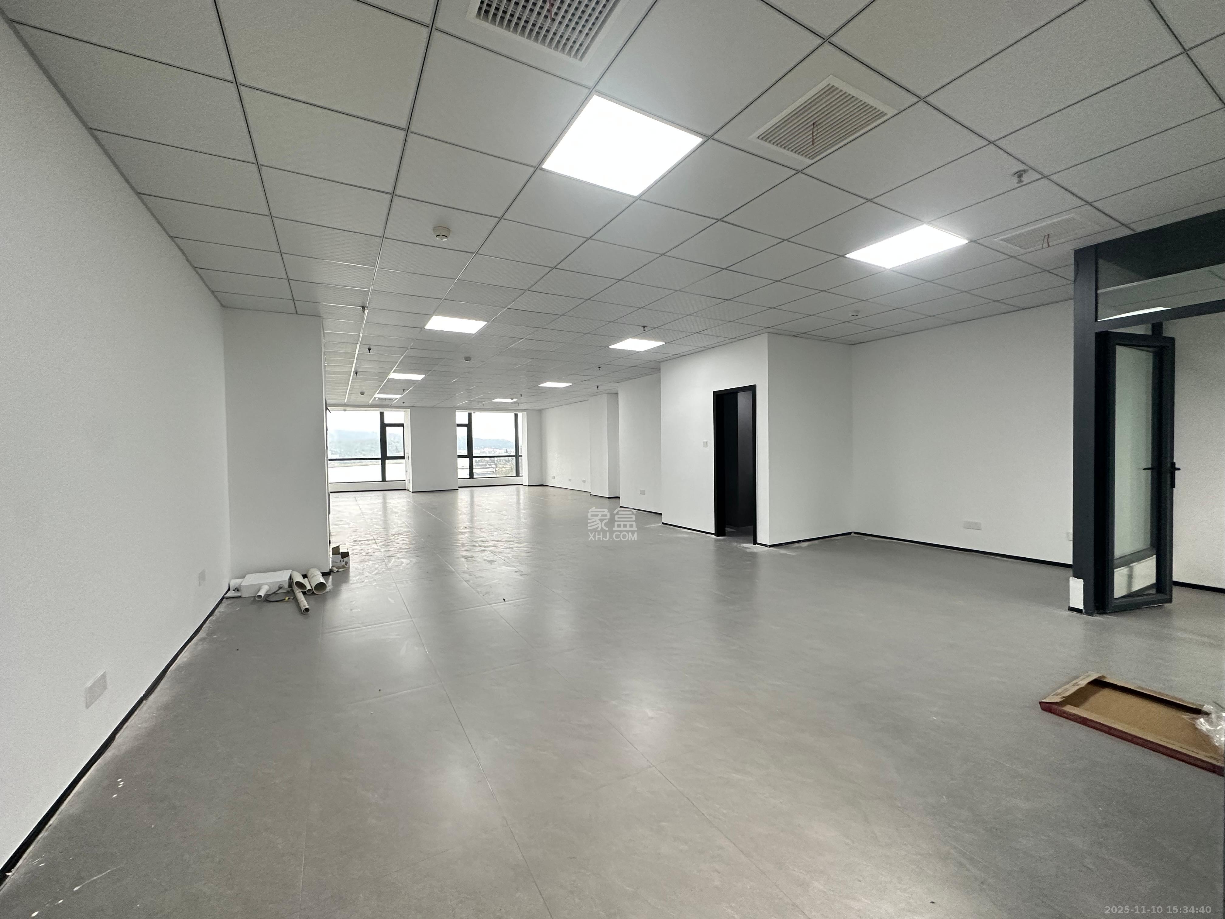 湘江颂  1室1厅1卫    8800.0元/月