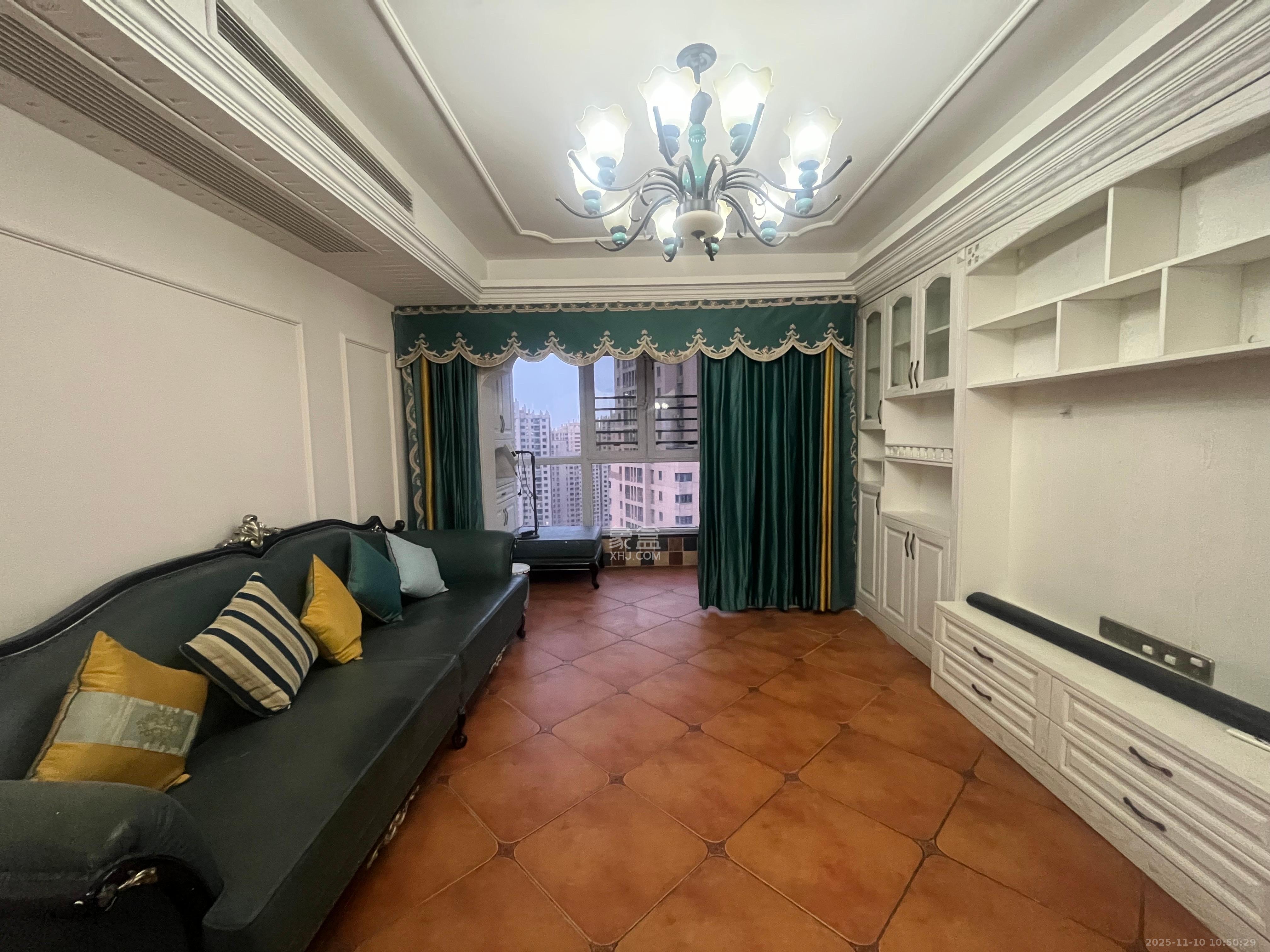 北辰三角洲B2E2区  3室2厅2卫    4300.0元/月