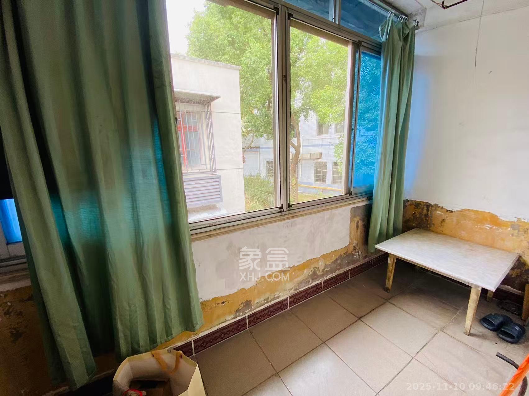 市工行南门口分理处职工宿舍（南沙井巷32）  2室1厅1卫    800.0元/月室内图