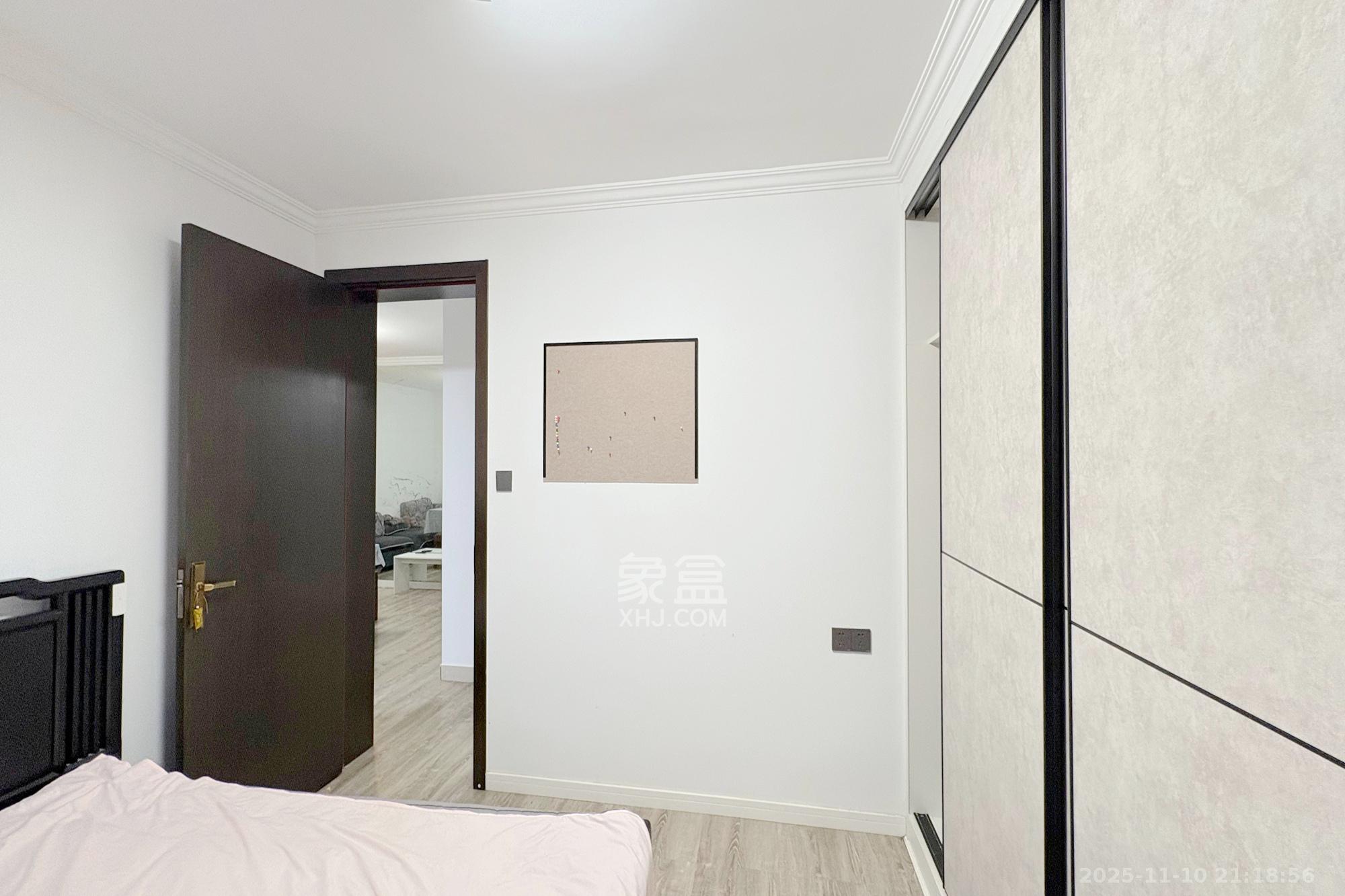 园中园 3室1厅1卫 100.0万 园中园 3室1厅1卫 100.0万卧室