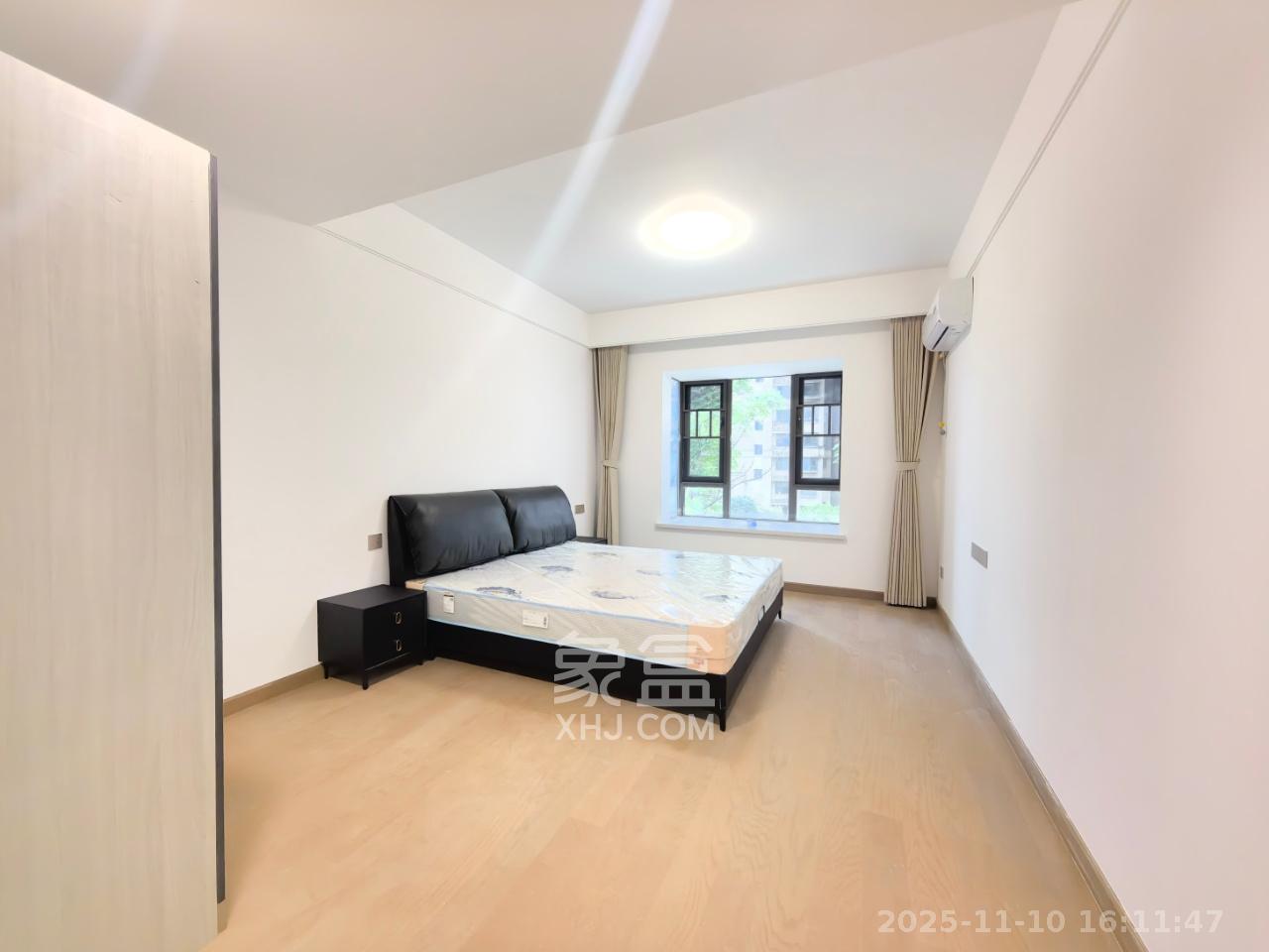 阳光城尚东湾青柠园  4室2厅2卫    3500.0元/月室内图