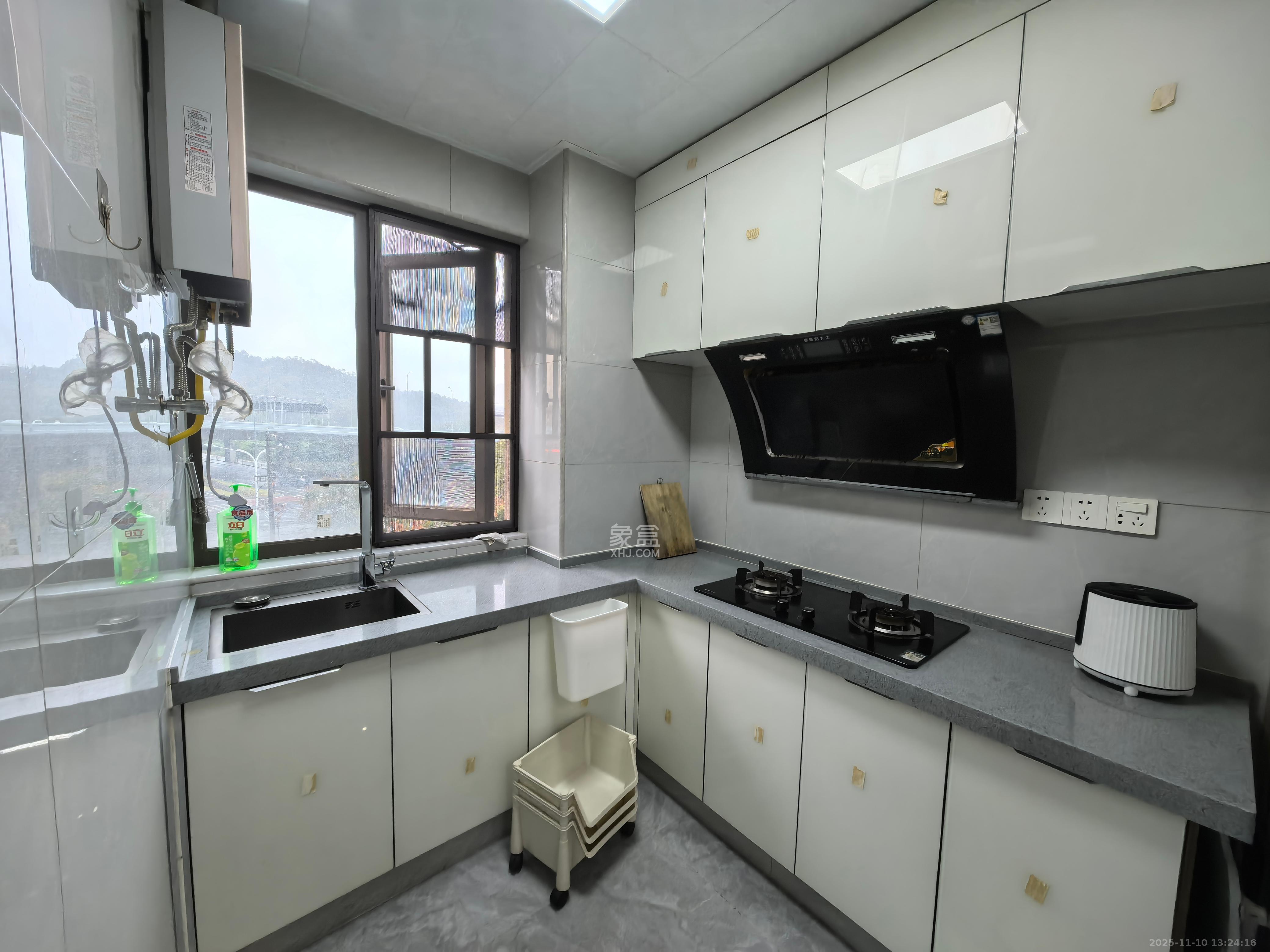 福晟钱隆国际（晟冉景苑）  1室1厅1卫    1500.0元/月室内图