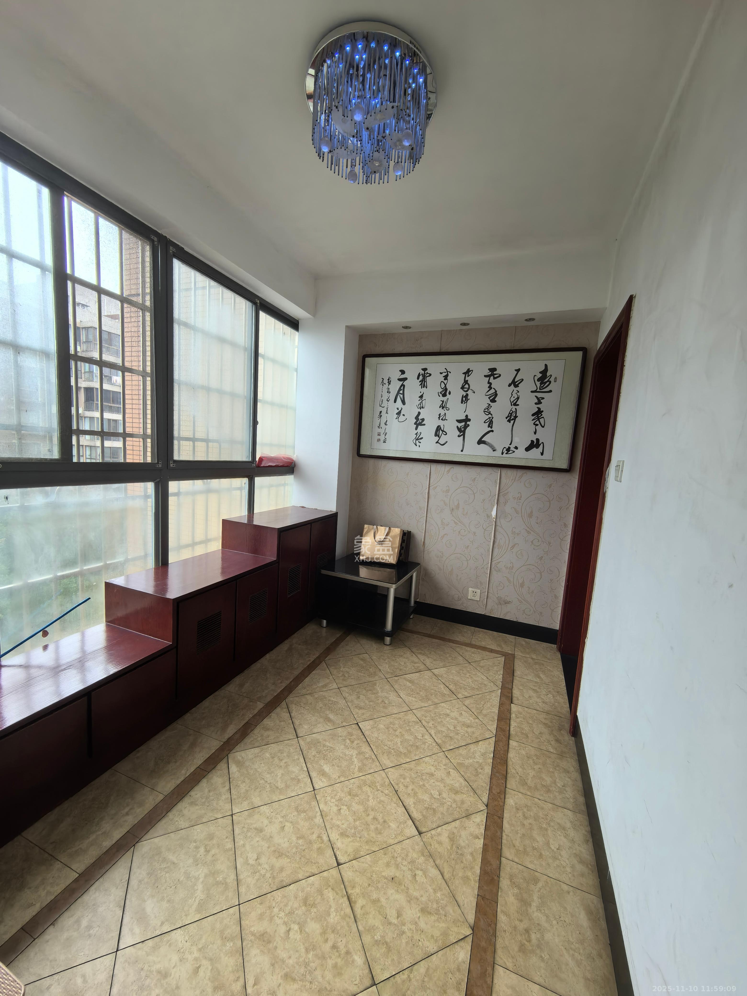 鑫天御景湾  3室2厅2卫    2600.0元/月