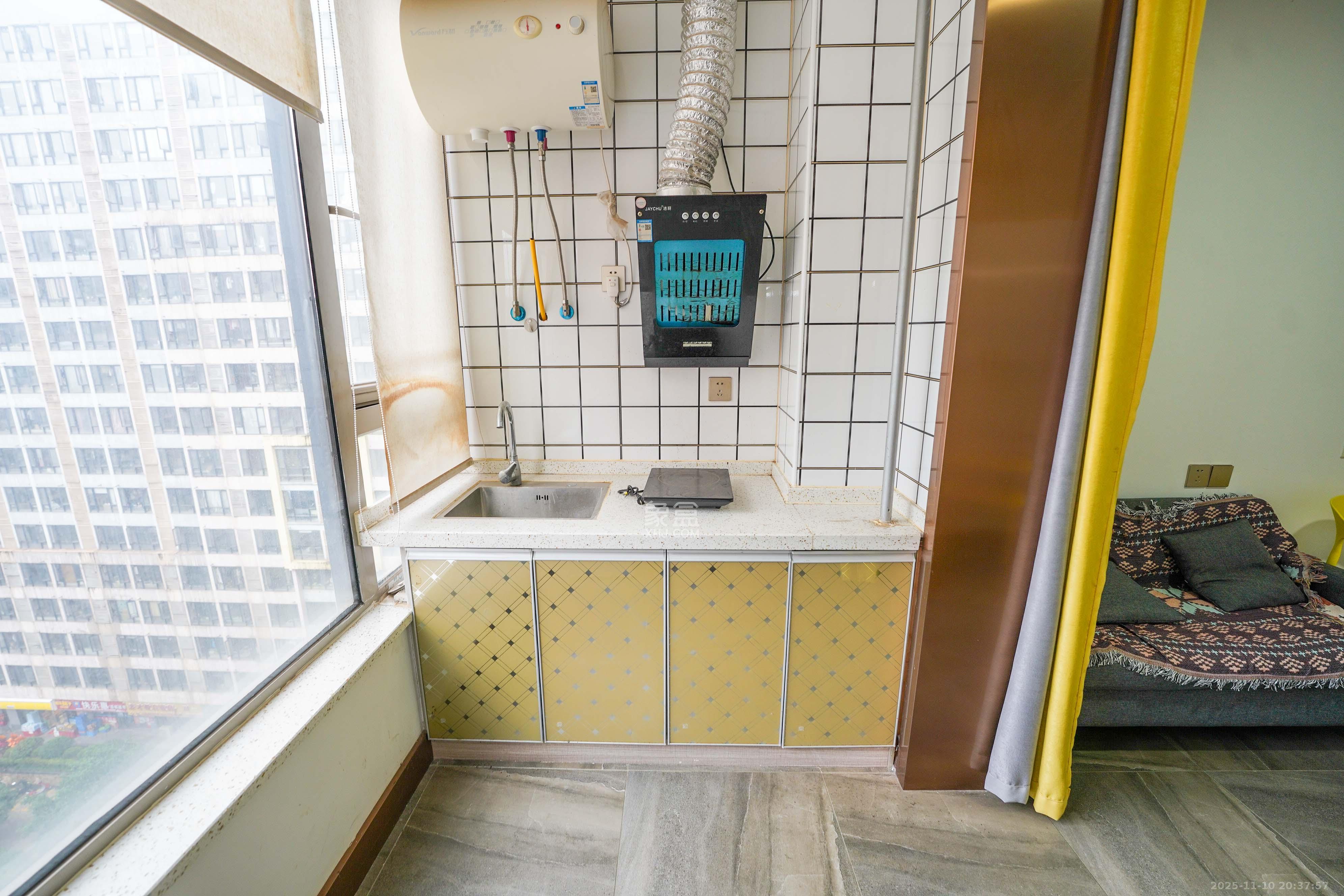 怡海星城 1室1厅1卫 13.8万 怡海星城 1室1厅1卫 13.8万厨房