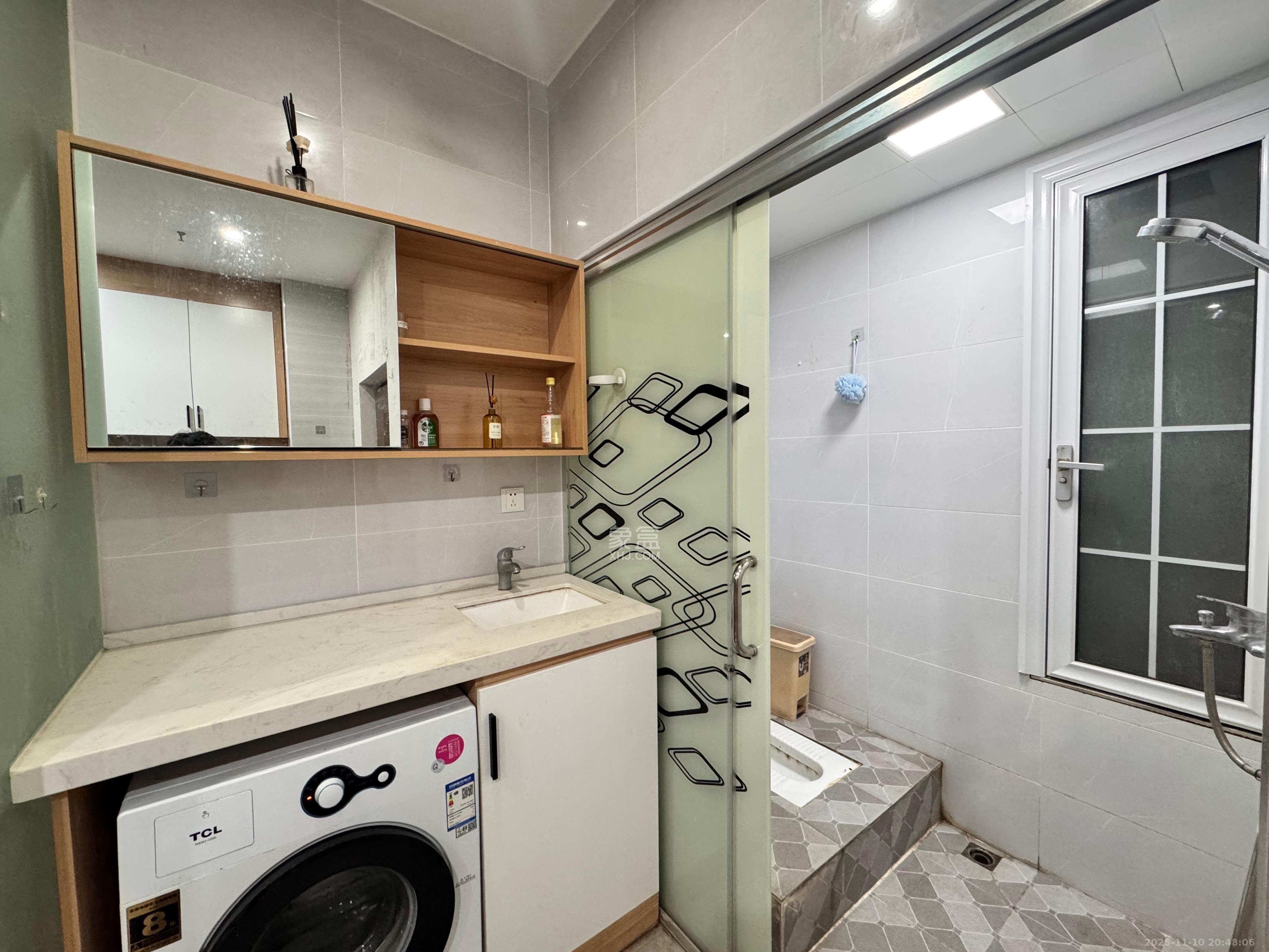 奥克斯滨仕花园（奥克斯洋湖广场/奥克斯中心）  1室1厅1卫    1500.0元/月