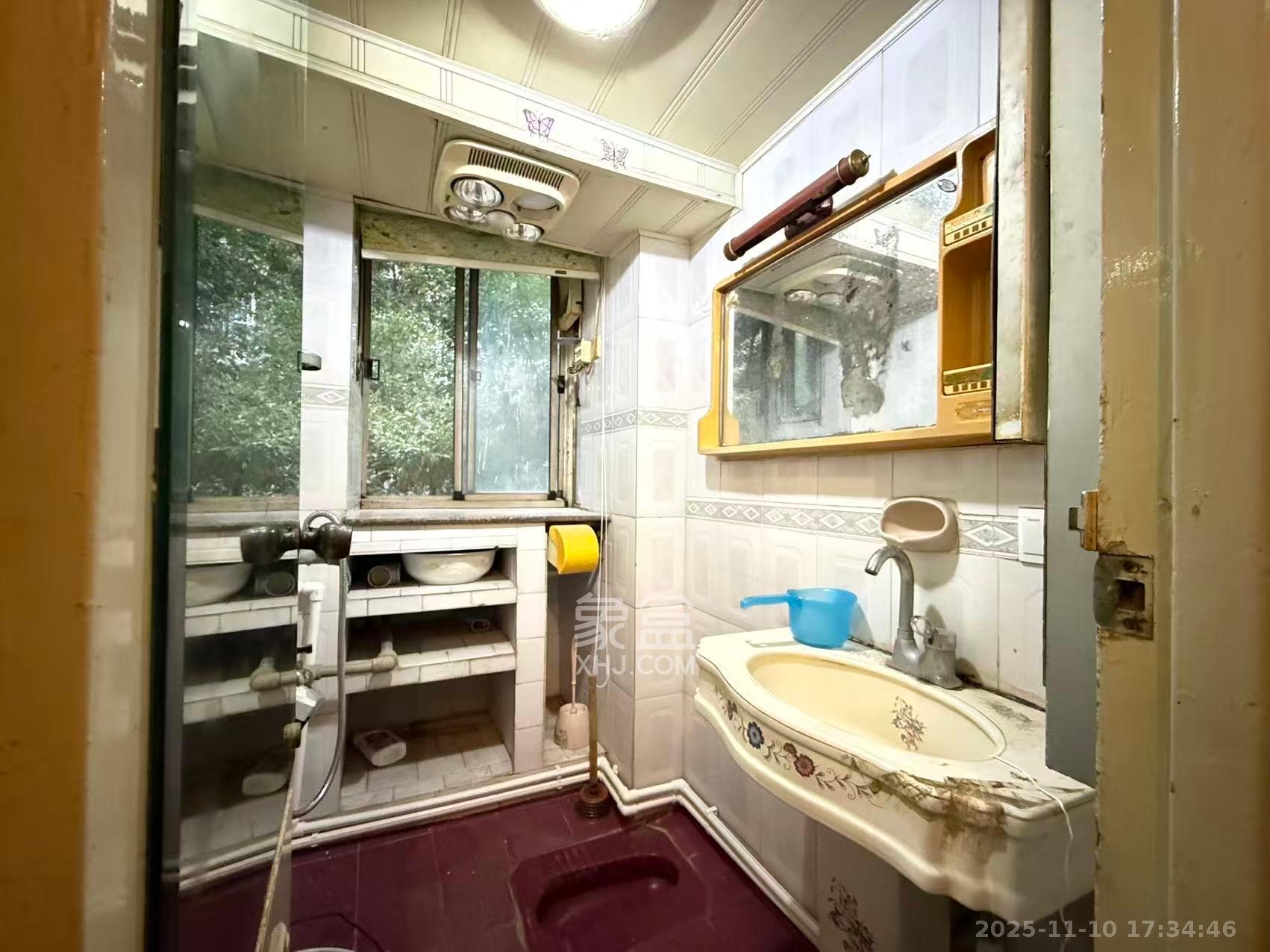 东塘工商局宿舍  2室1厅1卫    1800.0元/月室内图