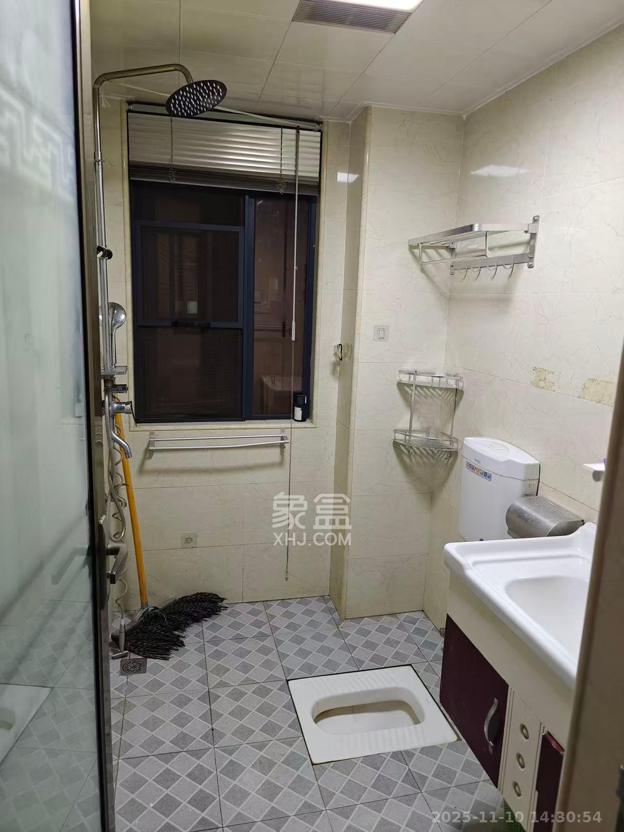 天悦和苑一期  2室2厅1卫    1500.0元/月室内图