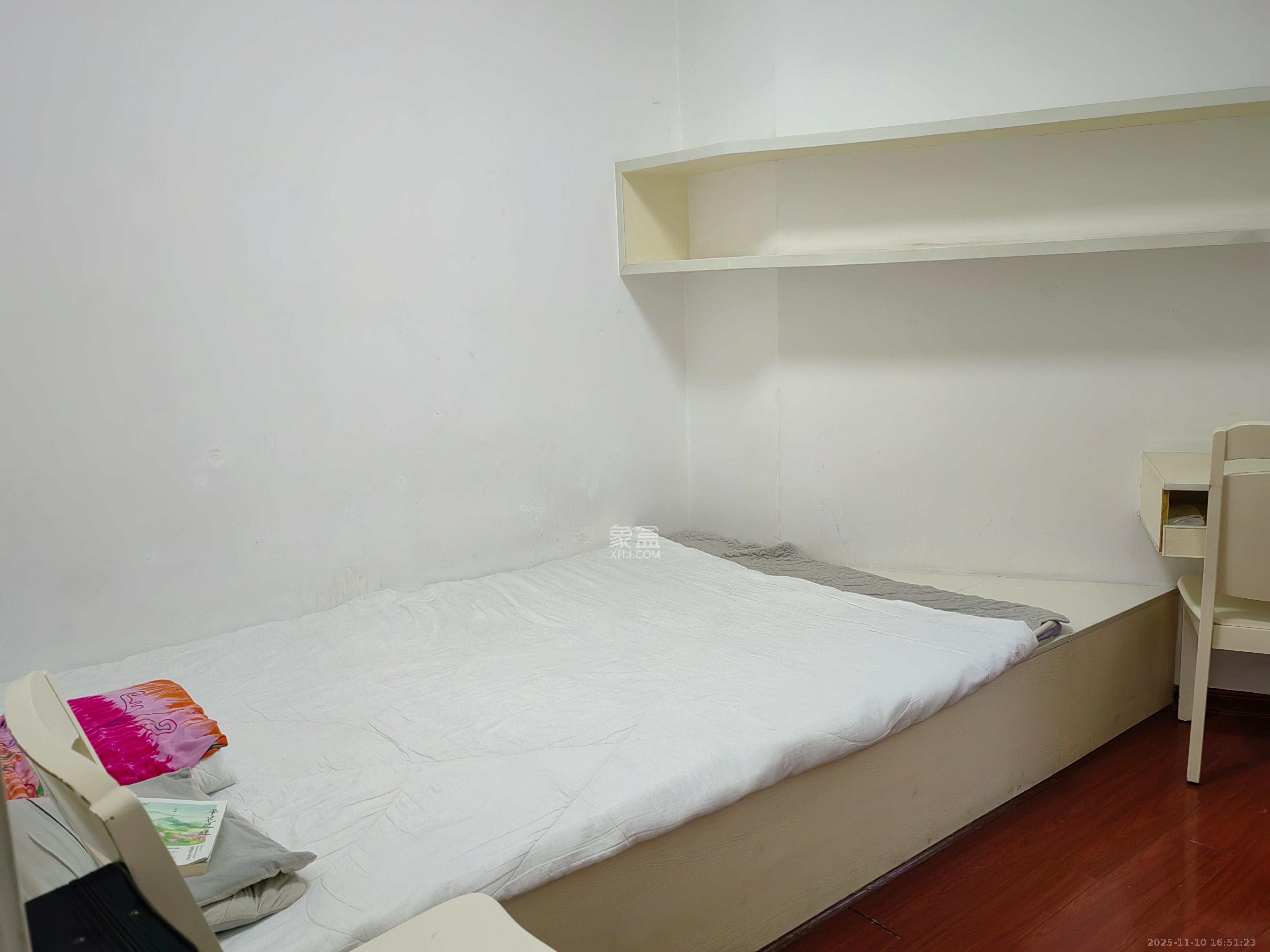 曙光领峰（曙光家园）  3室1厅1卫    2500.0元/月室内图