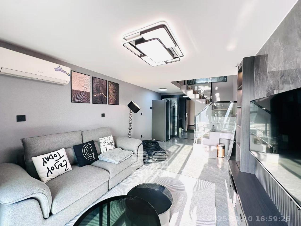 万科金色麦田  2室1厅1卫    2300.0元/月