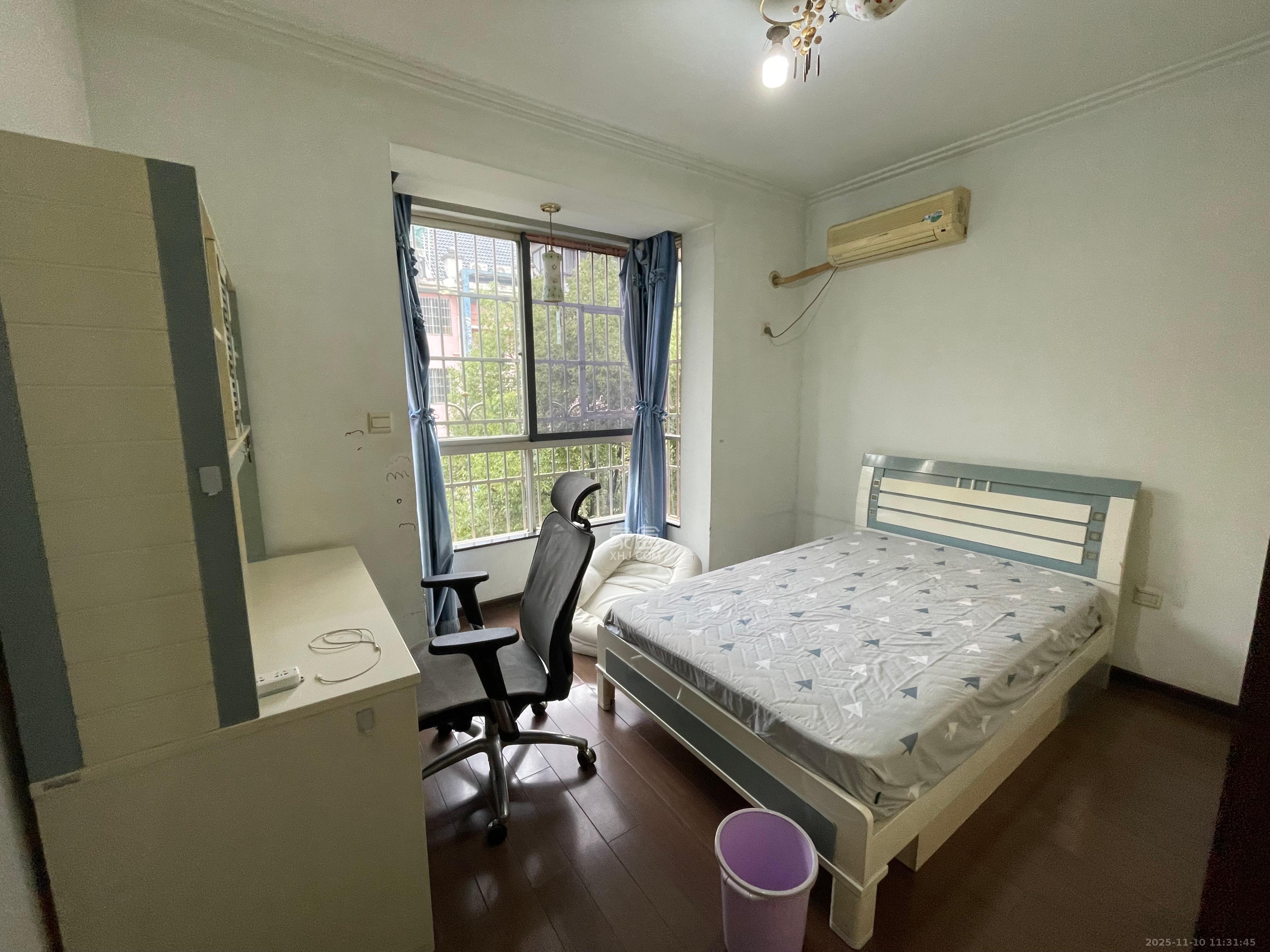 新星小区  3室2厅1卫    1800.0元/月室内图