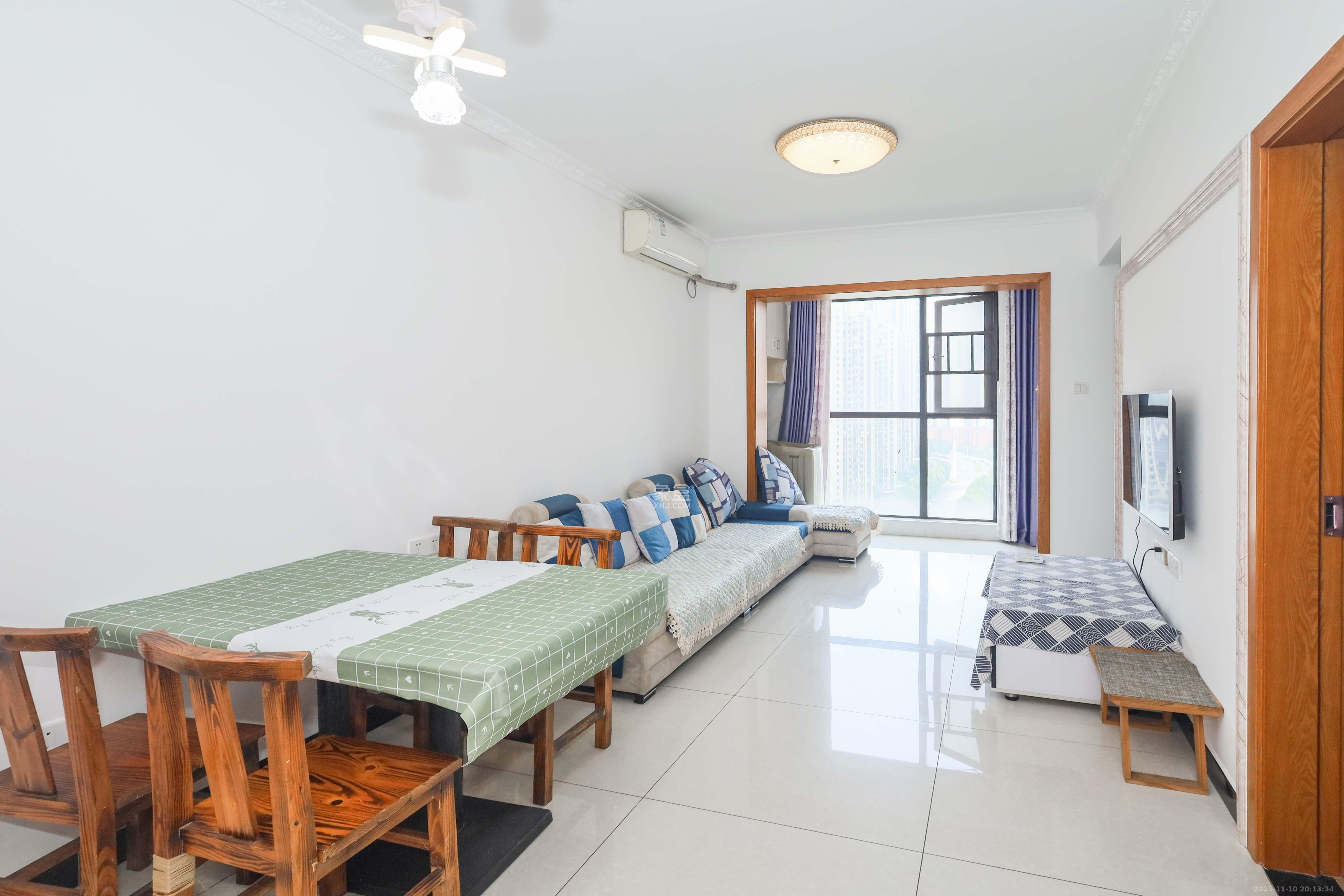 梅溪湖合能璞丽  2室2厅1卫    76.8万客厅