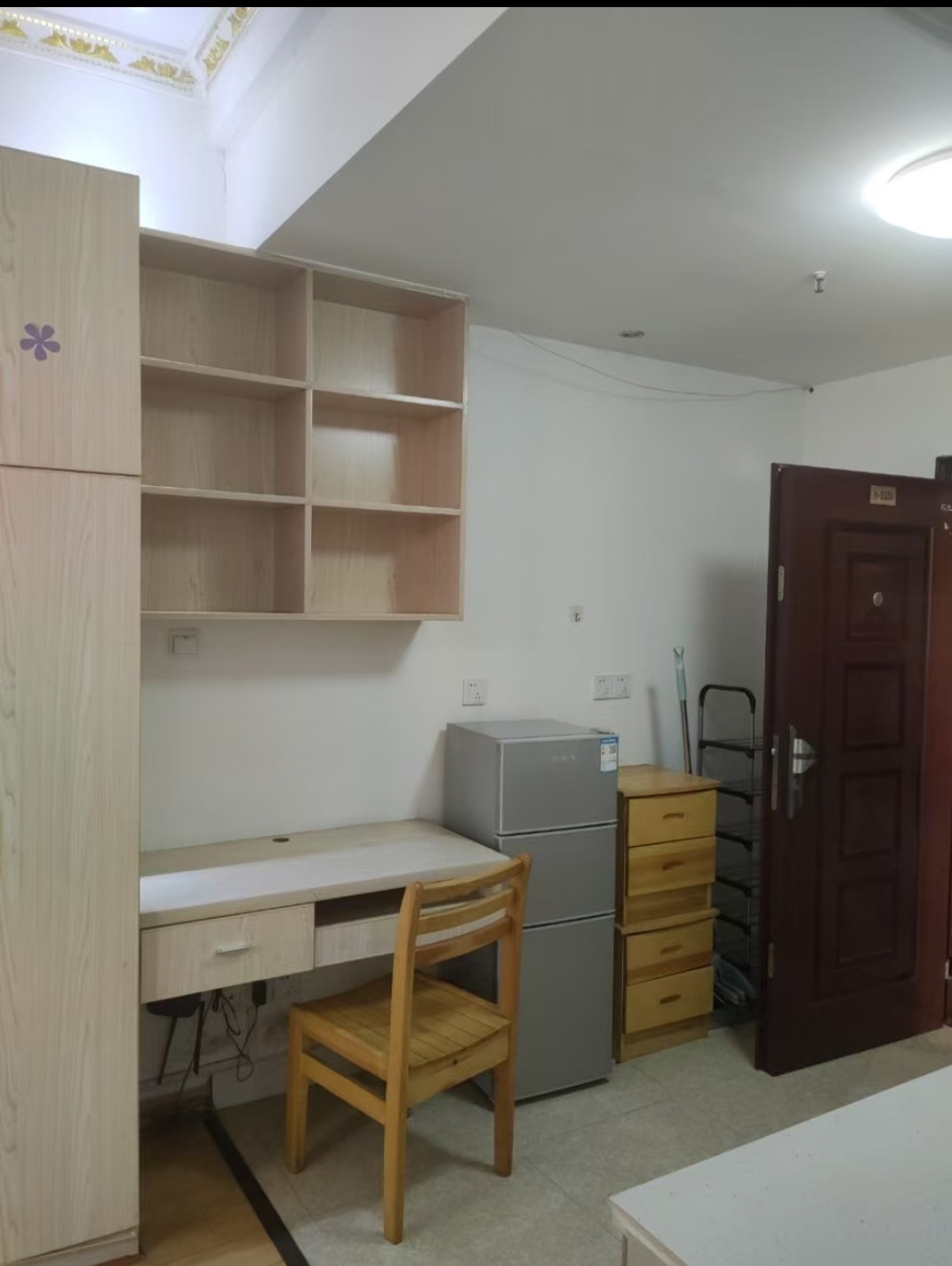 鹏泰国际 1室1厅1卫 800.0元/月 鹏泰国际 1室1厅1卫 800.0元/月室内图