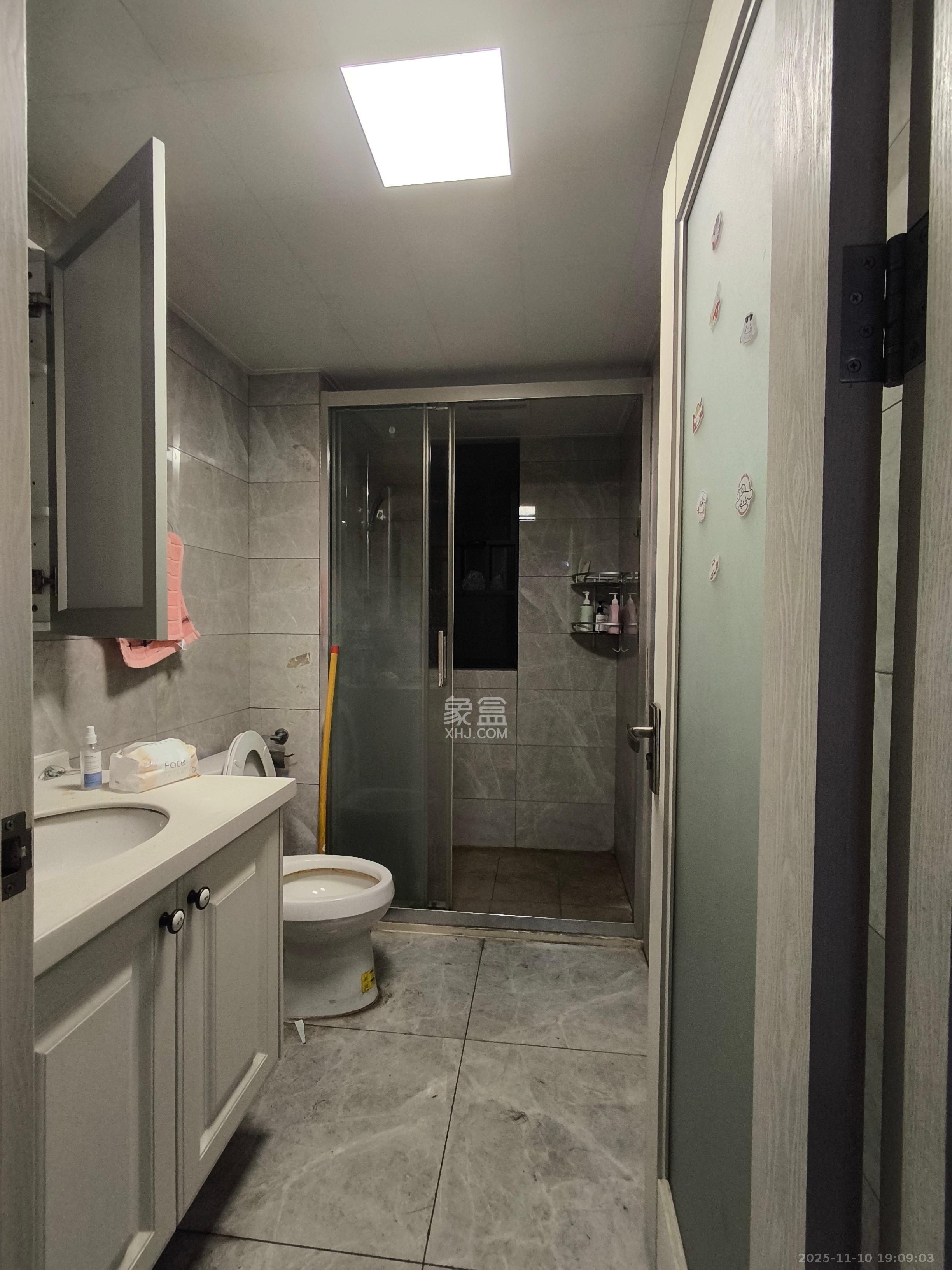 中海珑悦府  1室0厅0卫    3500.0元/月室内图