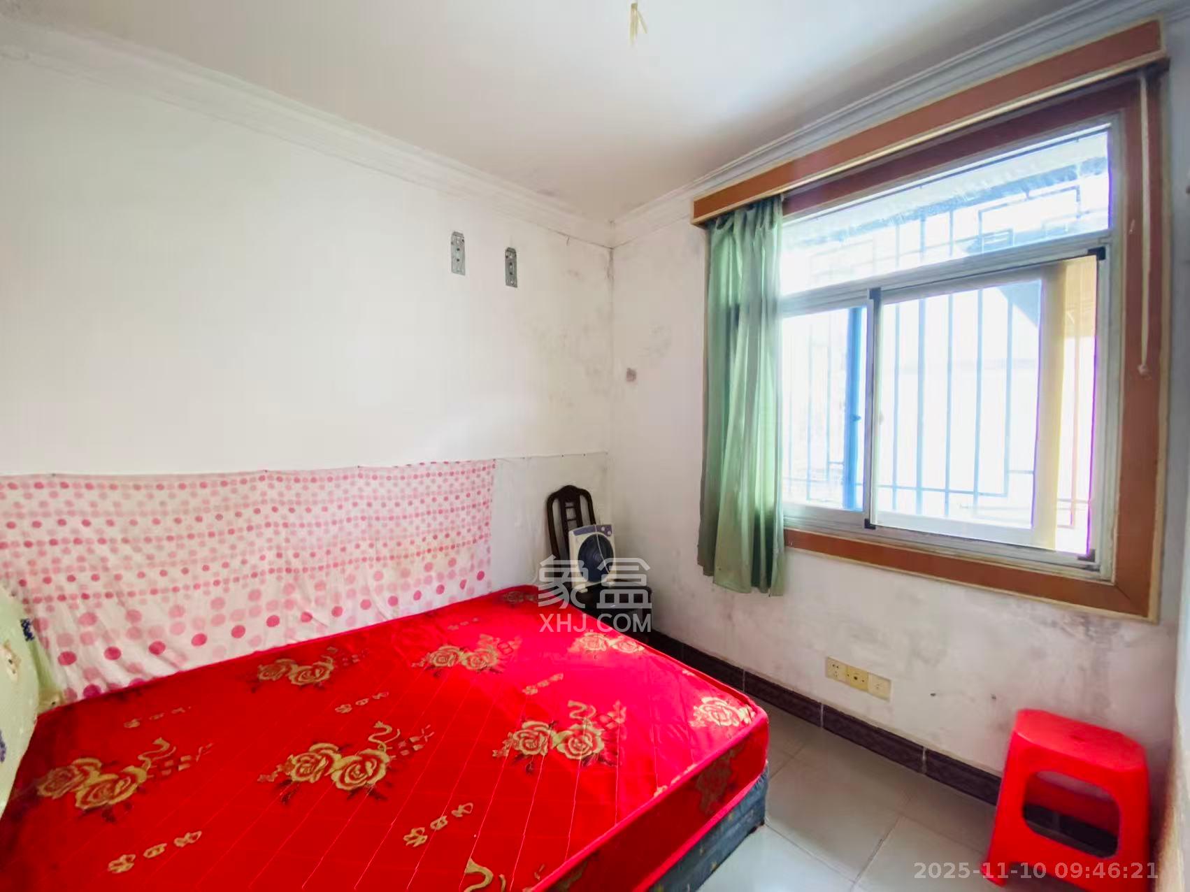 市工行南门口分理处职工宿舍（南沙井巷32）  2室1厅1卫    800.0元/月室内图