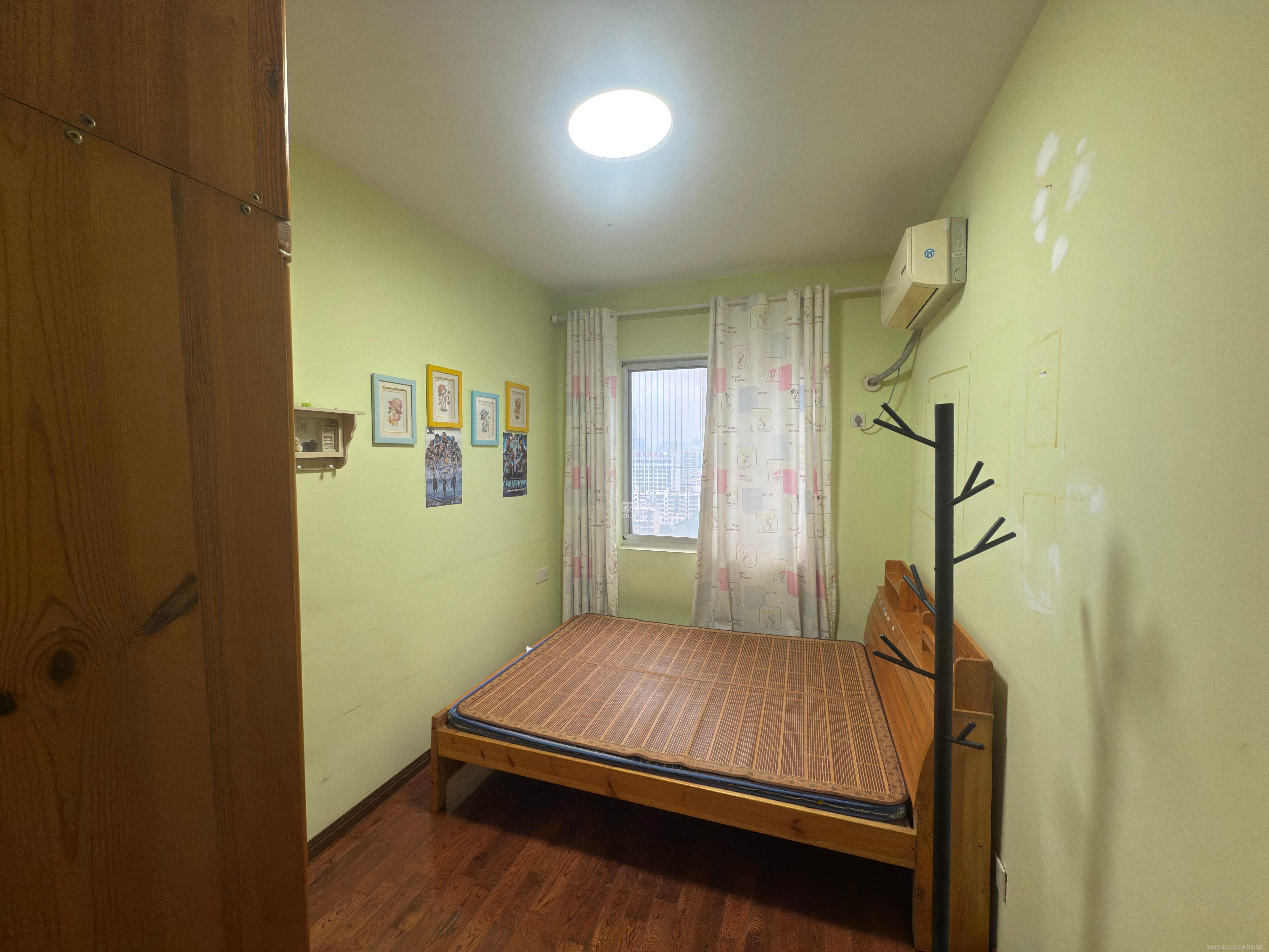 上河国际B座  2室1厅1卫    2200.0元/月室内图