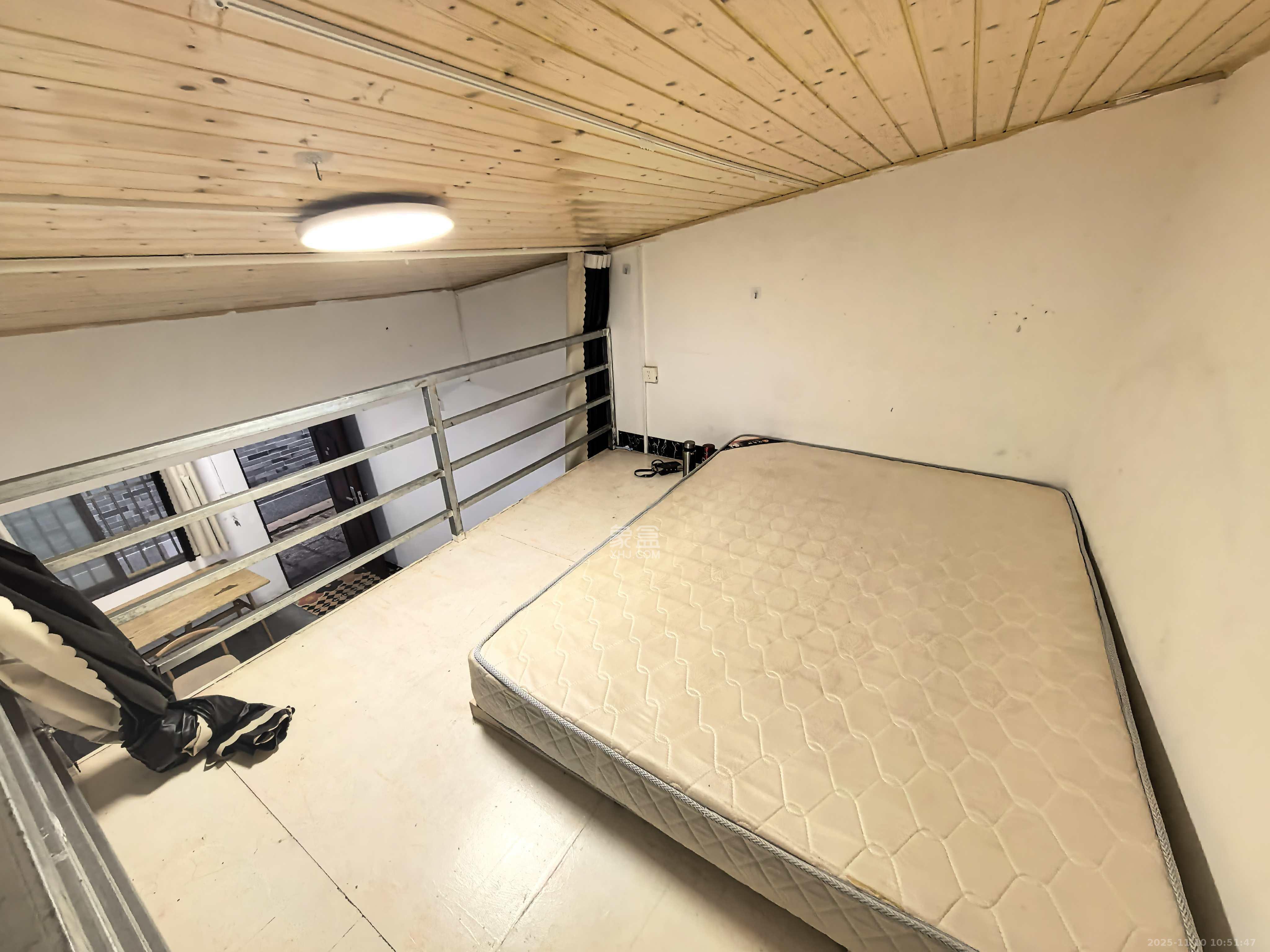 上/下黎家坡散盘  2室1厅1卫    1600.0元/月室内图