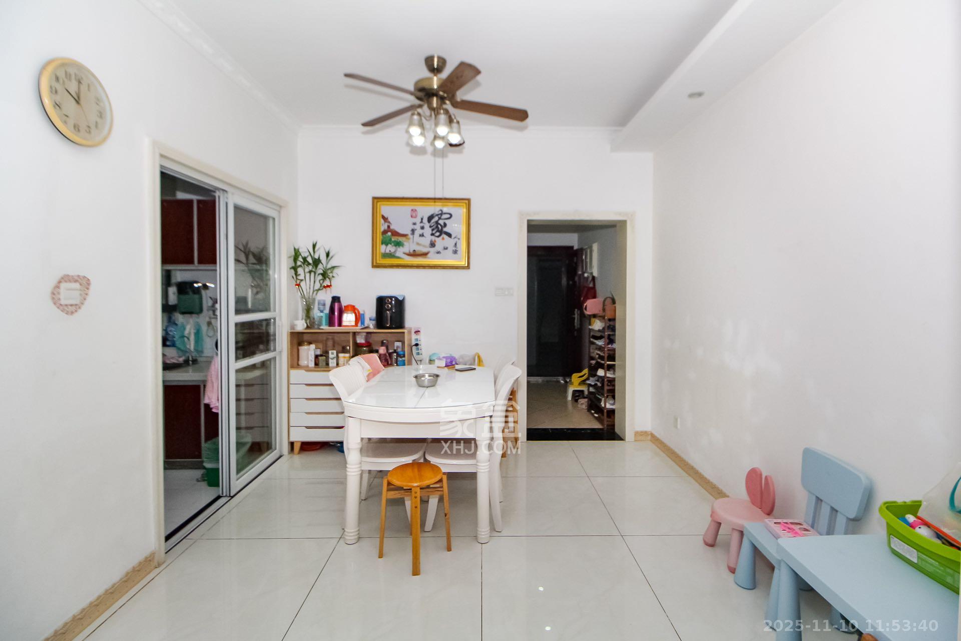 枫华府第 3室2厅2卫 2100.0元/月 枫华府第 3室2厅2卫 2100.0元/月室内图