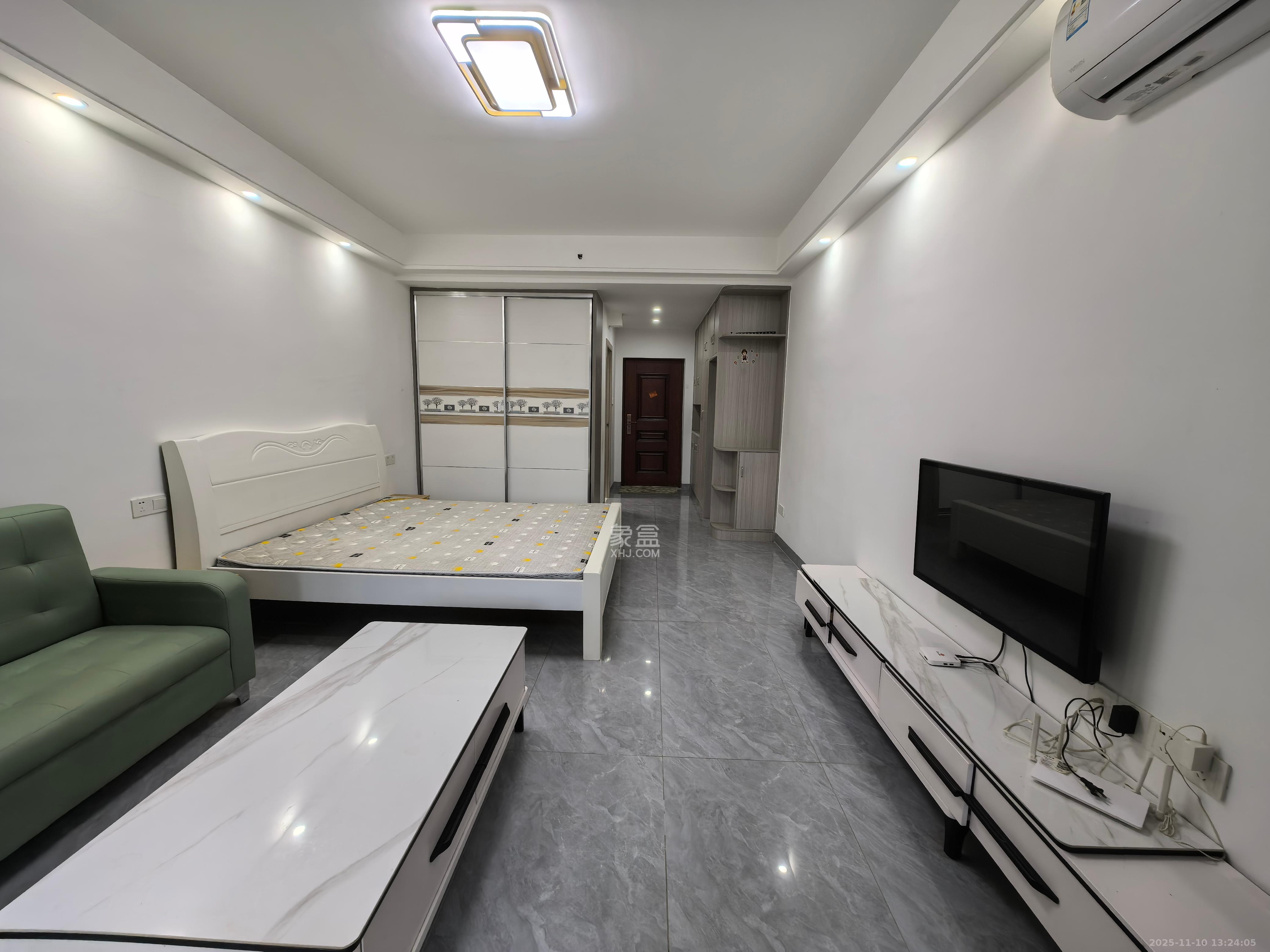 福晟钱隆国际(晟冉景苑) 1室1厅1卫 1500.0元/月 福晟钱隆国际(晟冉景苑) 1室1厅1卫 1500.0元/月室内图