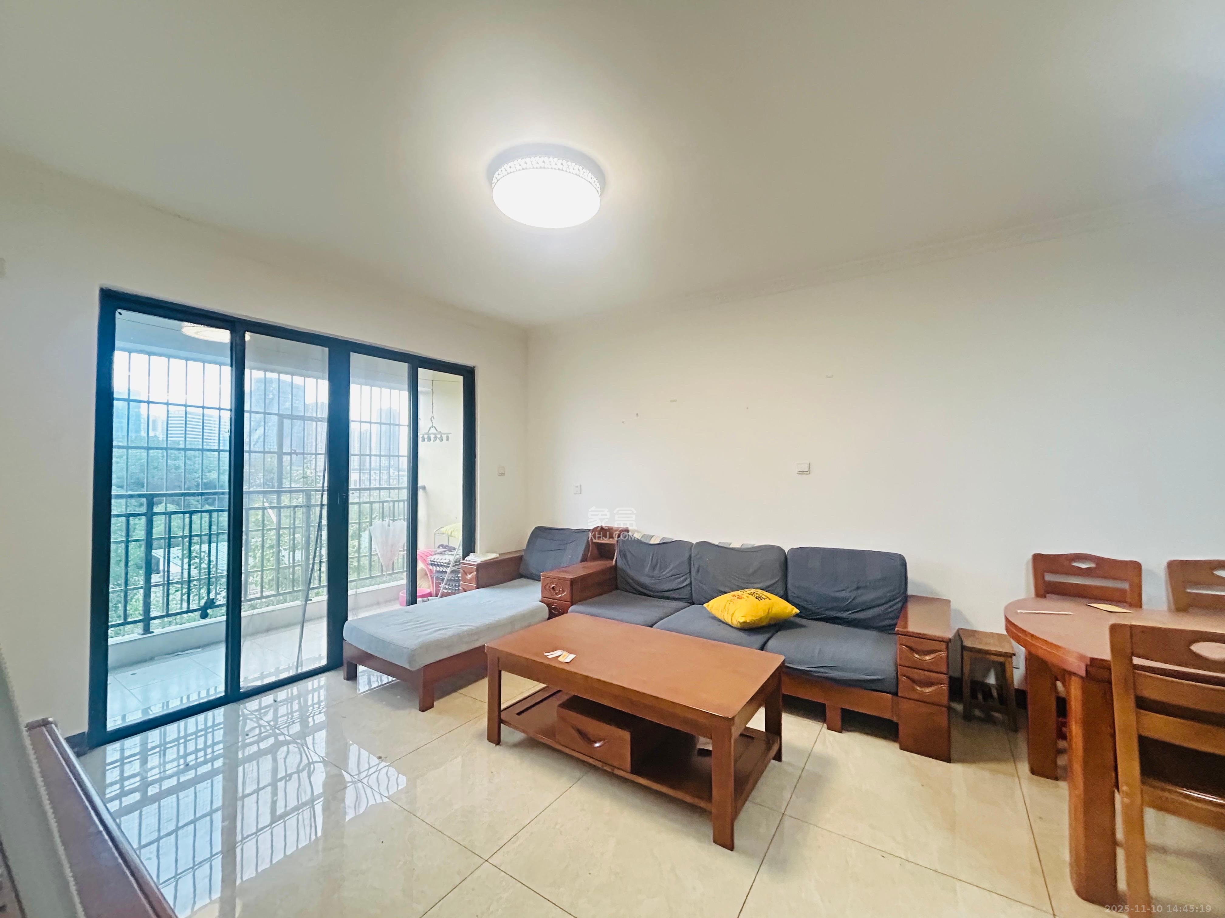 天元涉外桃园  3室2厅1卫    2200.0元/月