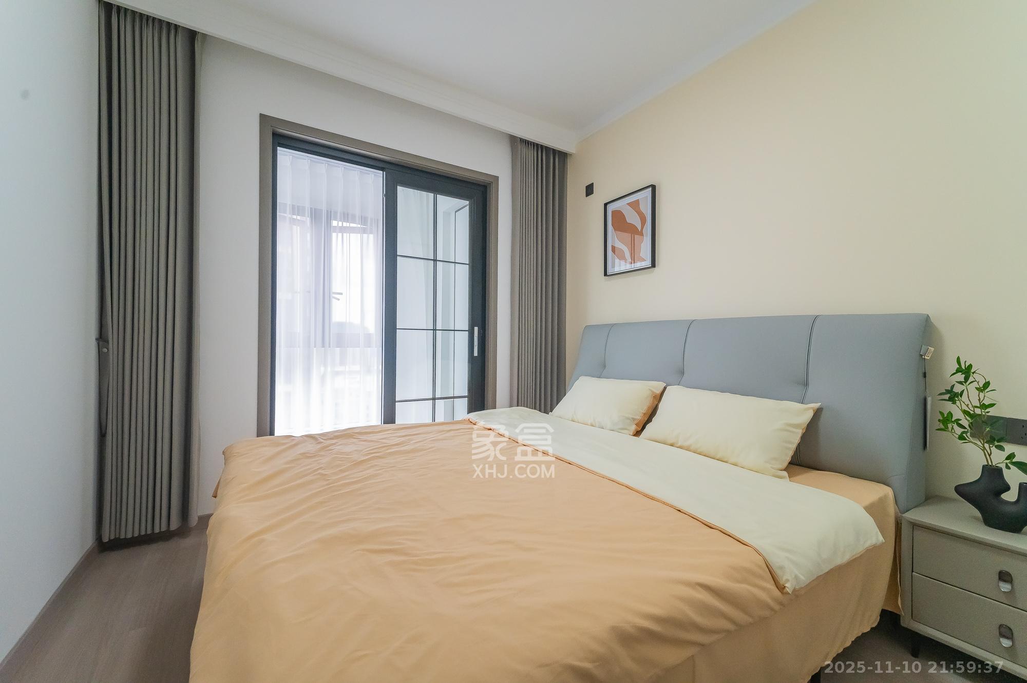 旭辉美的东樾城  4室2厅2卫    115.0万卧室