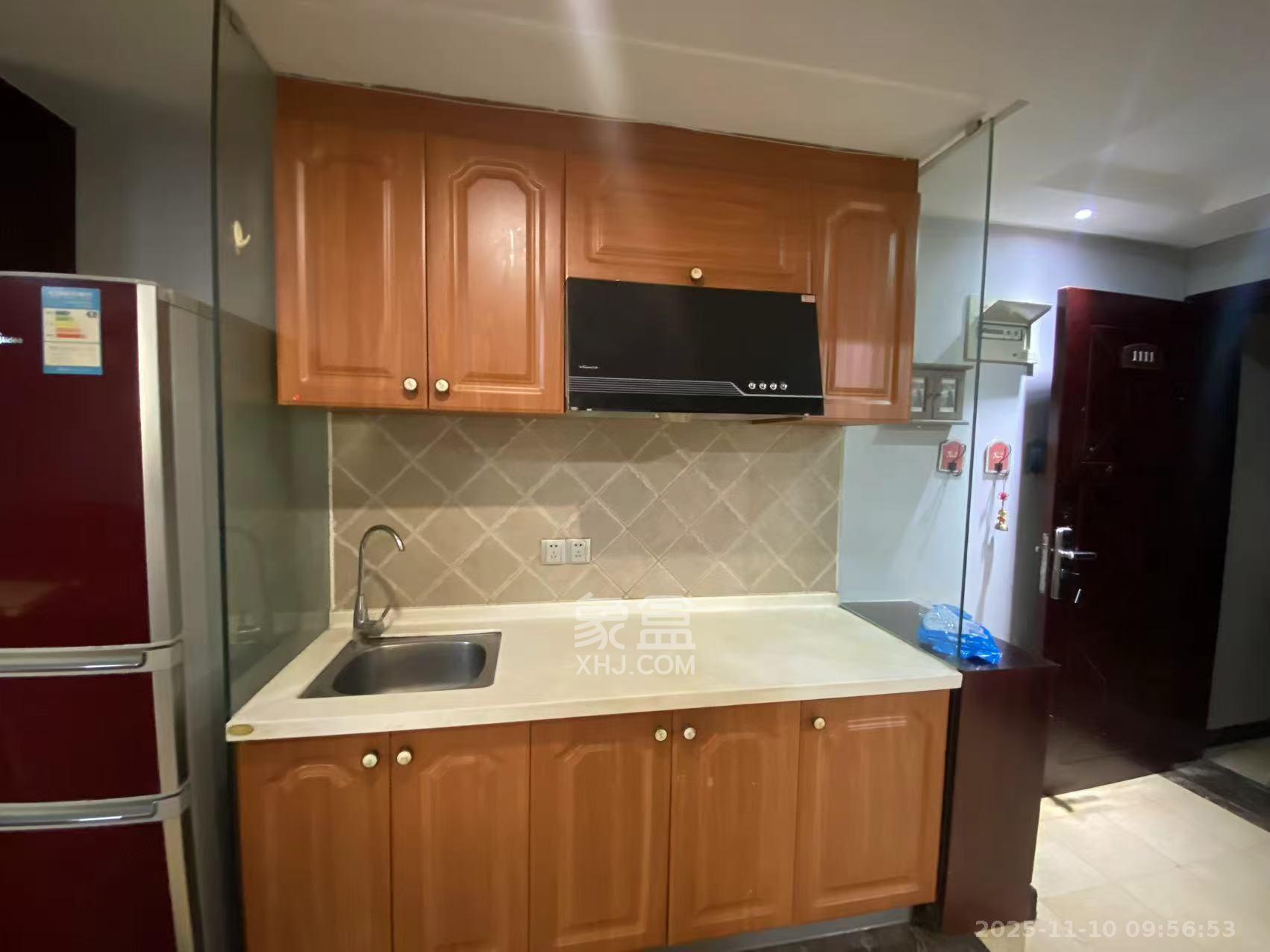 沁园春御院  1室1厅1卫    2200.0元/月室内图