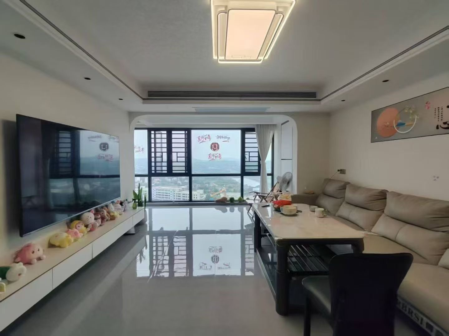 滨江华府 3室2厅2卫 56.8万 滨江华府 3室2厅2卫 56.8万室内图