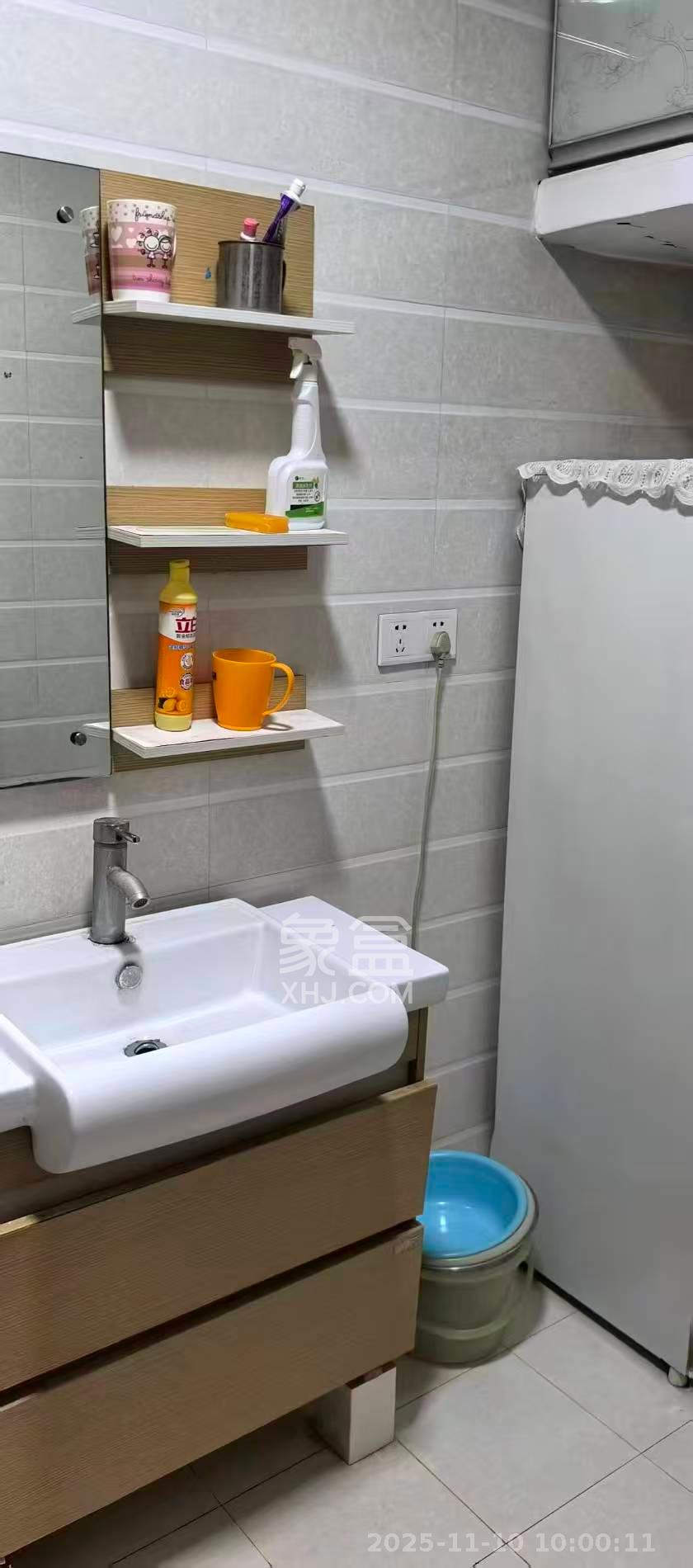 东瓜山一村送变电小区 2室1厅1卫 1500.0元/月 东瓜山一村送变电小区 2室1厅1卫 1500.0元/月室内图