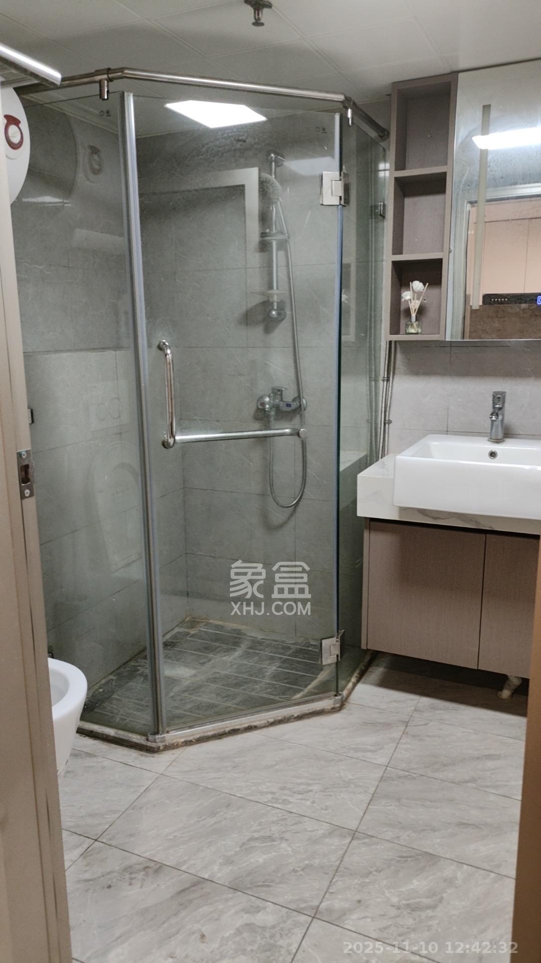 梦想新天地  2室1厅1卫    2200.0元/月室内图