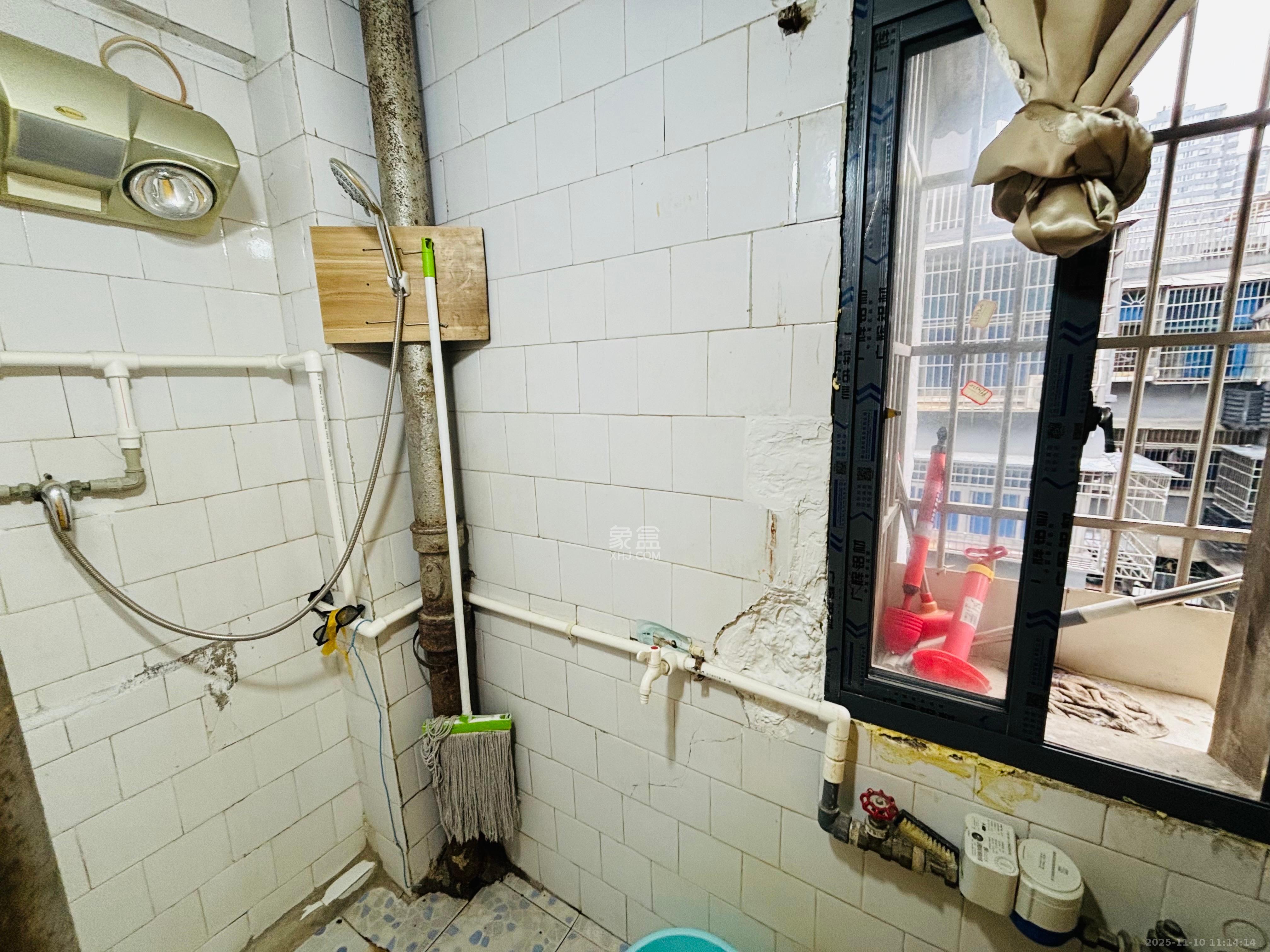 三兴公寓（三兴小区）  2室1厅1卫    1600.0元/月室内图