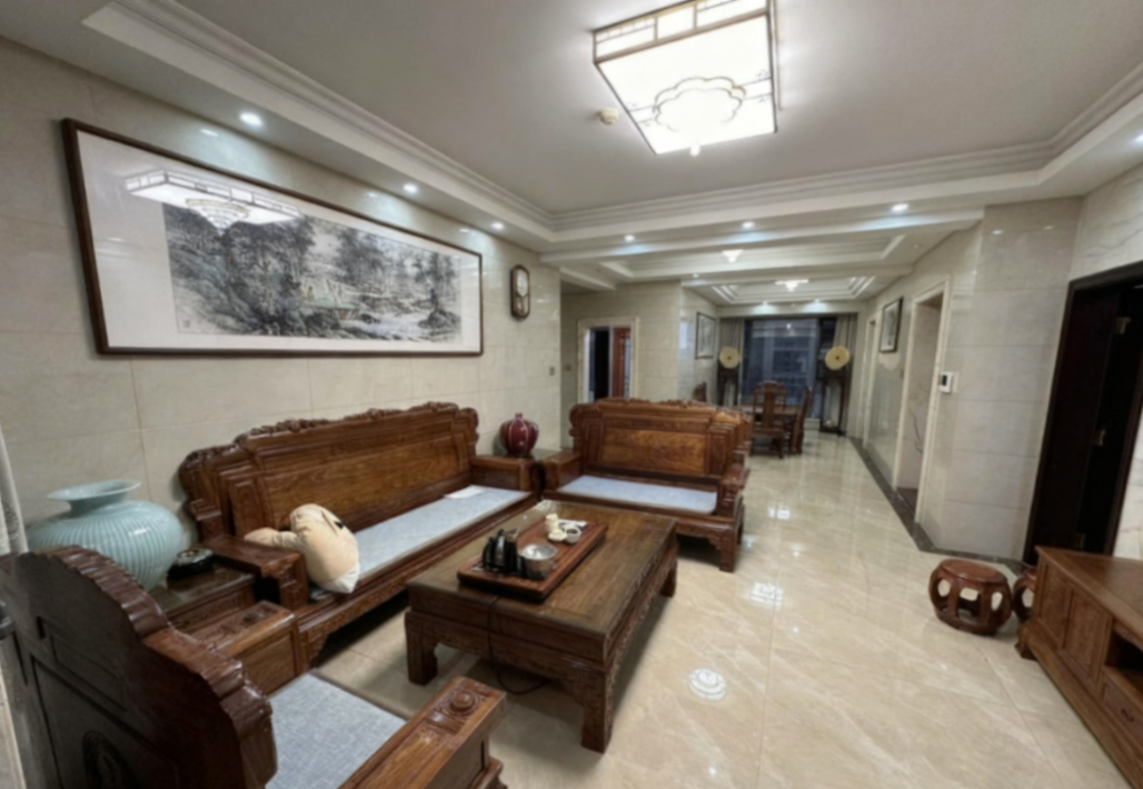 海航豪庭北苑 3室2厅2卫 5800.0元/月 海航豪庭北苑 3室2厅2卫 5800.0元/月室内图