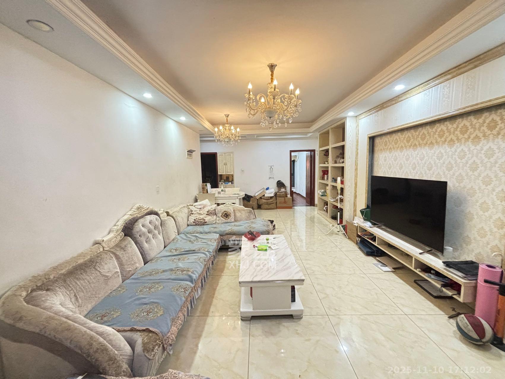 万科魅力之城  3室2厅2卫    2500.0元/月室内图