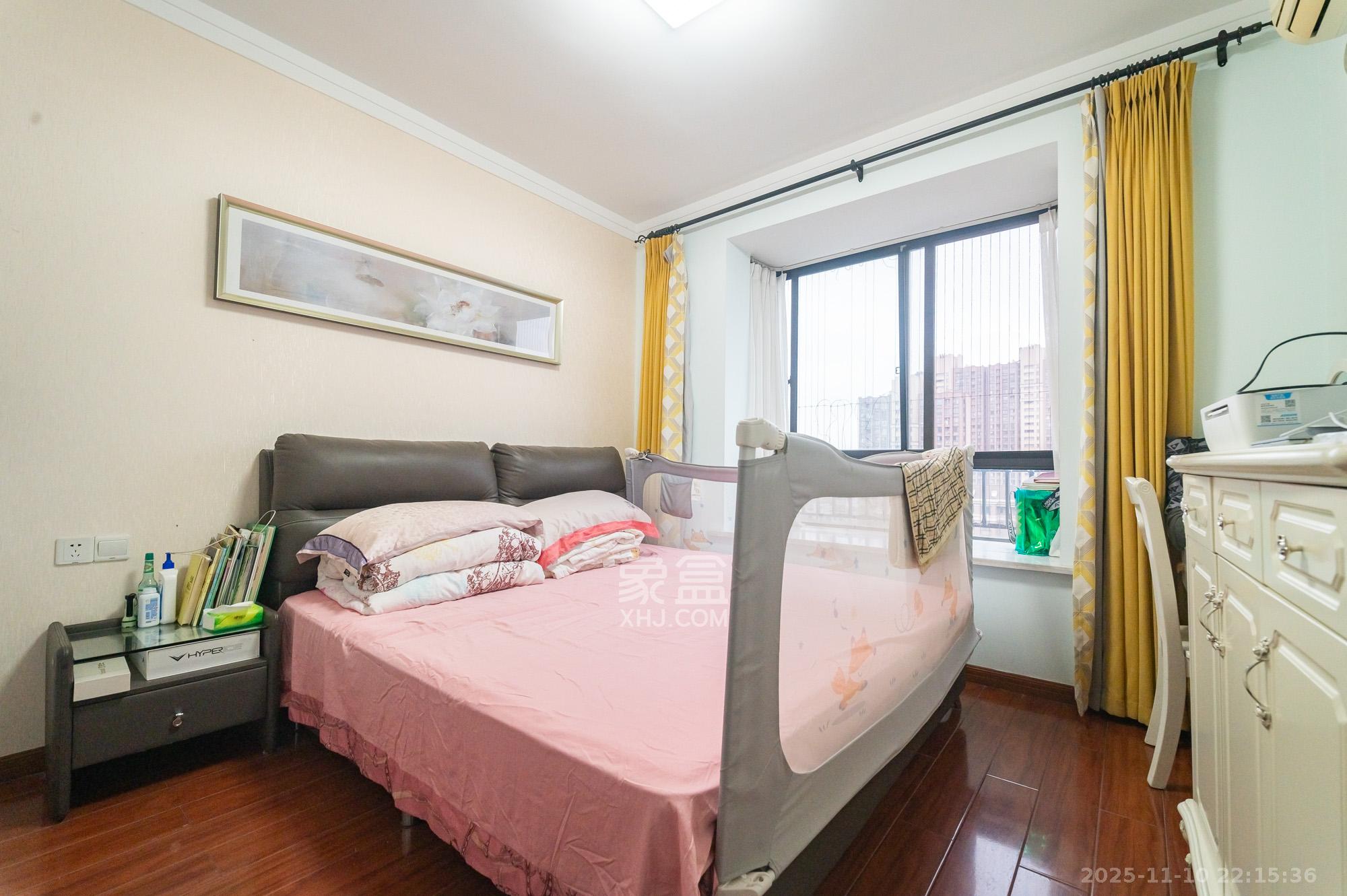 华润凤凰城一期 2室2厅1卫 50.0万 华润凤凰城一期 2室2厅1卫 50.0万卧室