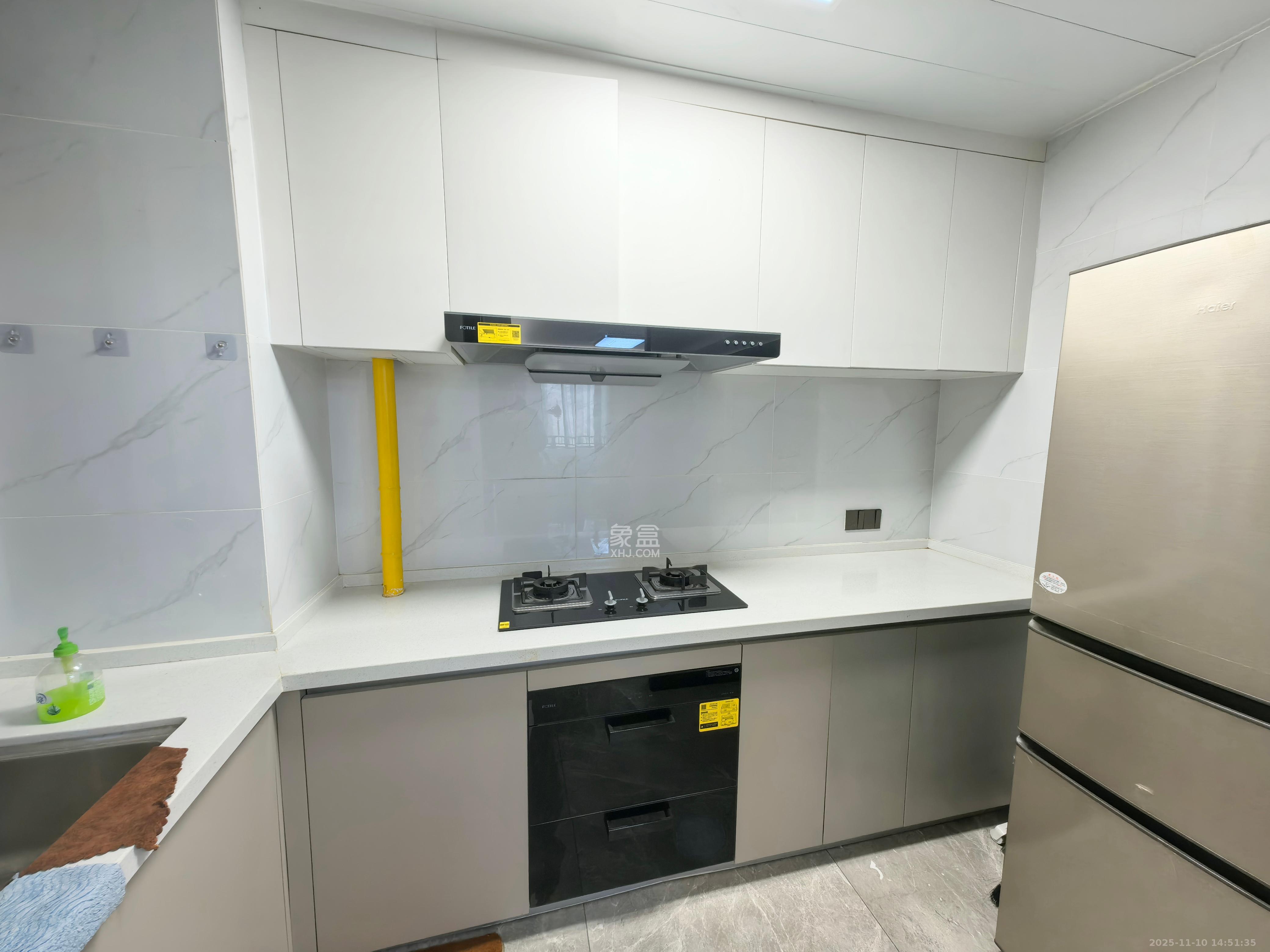 欣利梅溪左岸  3室2厅2卫    3200.0元/月室内图