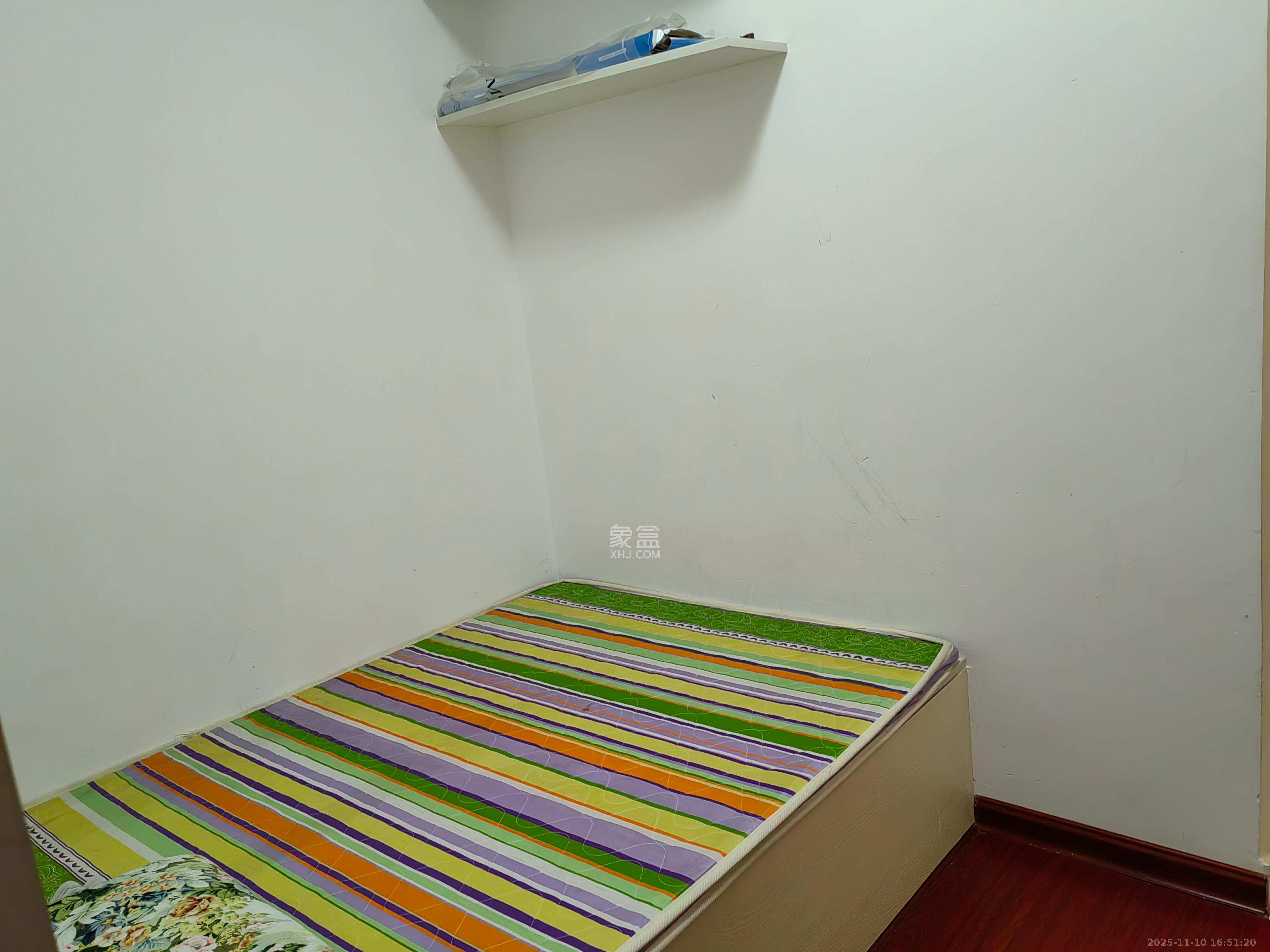 曙光领峰（曙光家园）  3室1厅1卫    2500.0元/月室内图