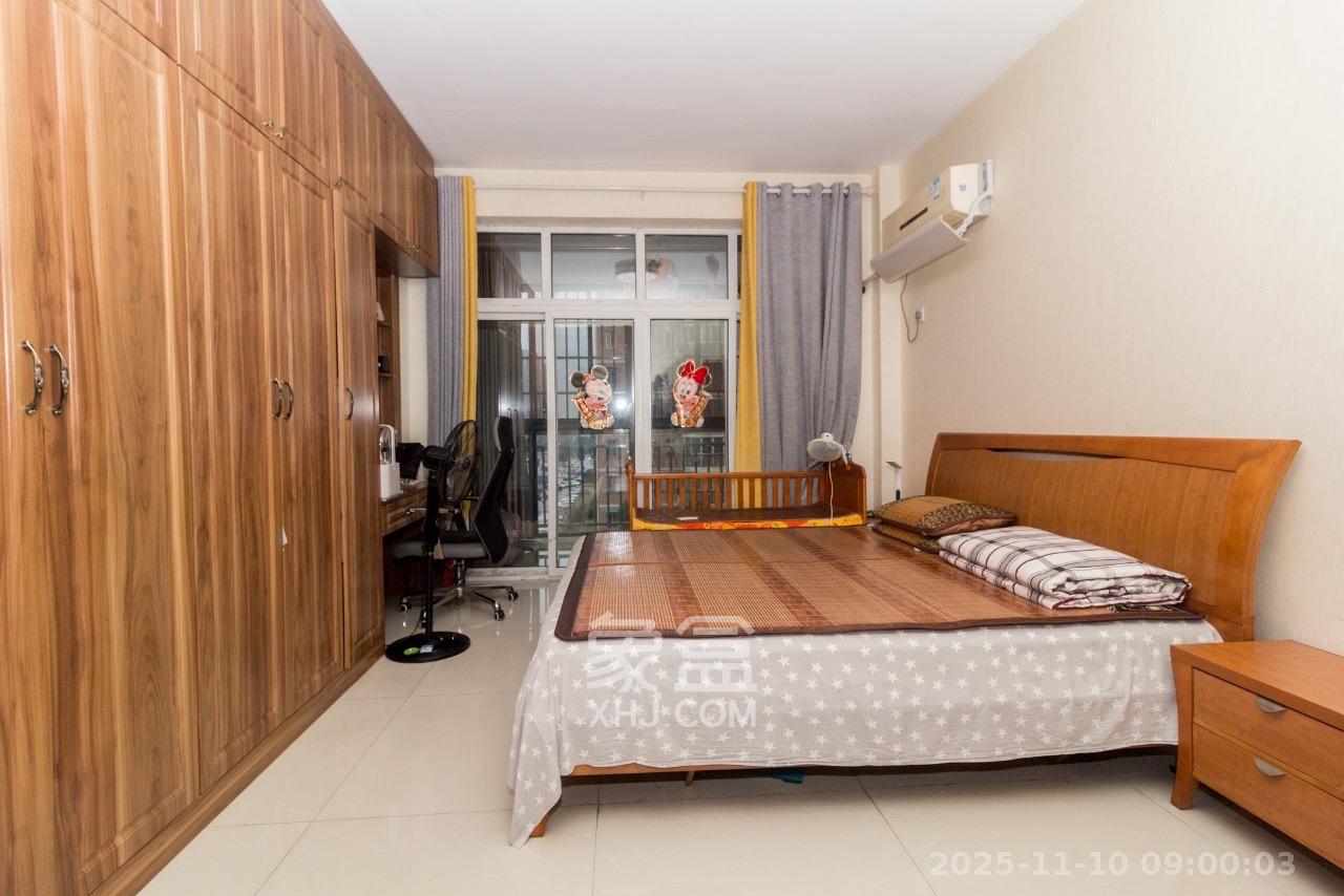 星城国际  1室2厅2卫    1700.0元/月室内图