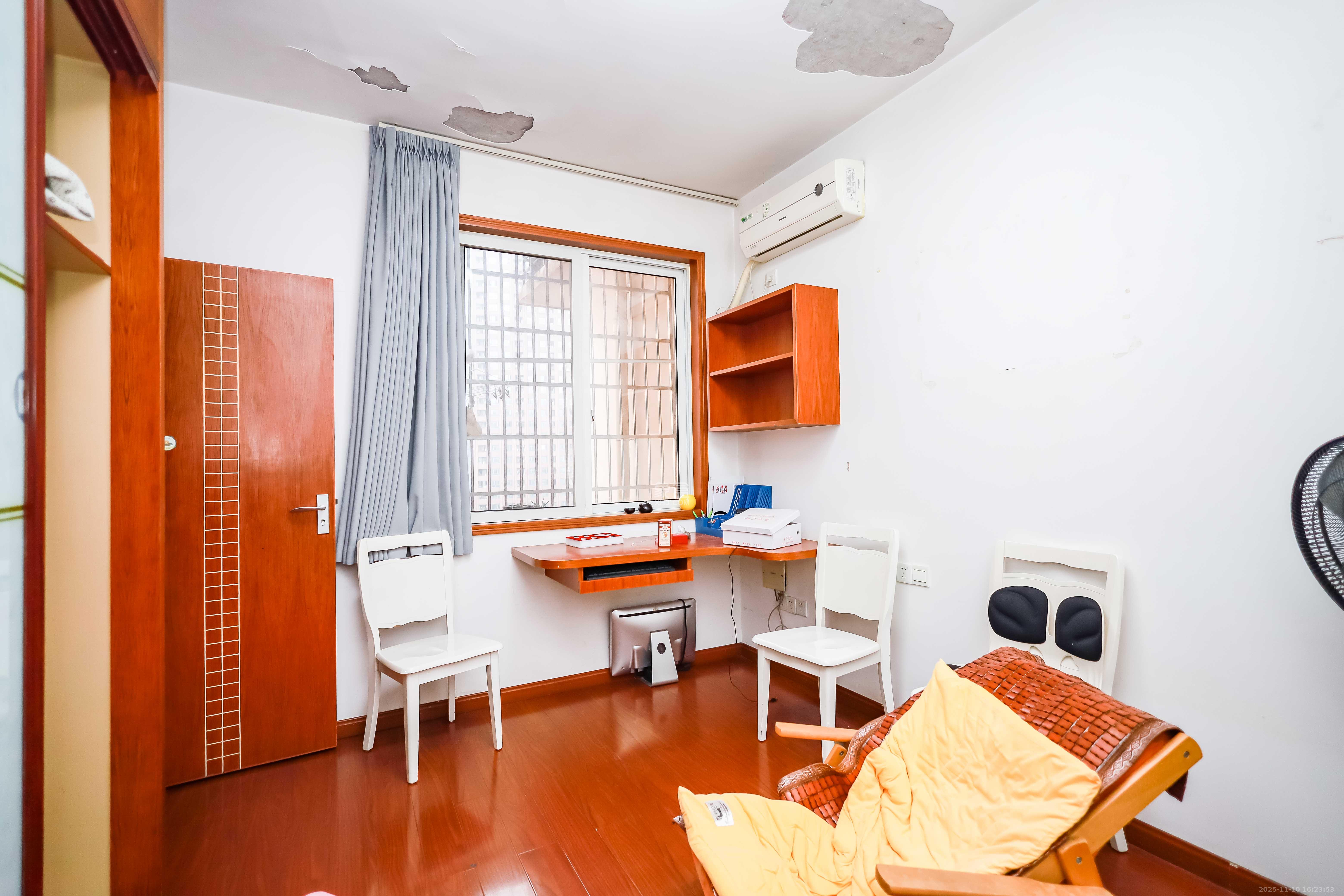 枫雅名苑 2室2厅1卫 2000.0元/月 枫雅名苑 2室2厅1卫 2000.0元/月室内图