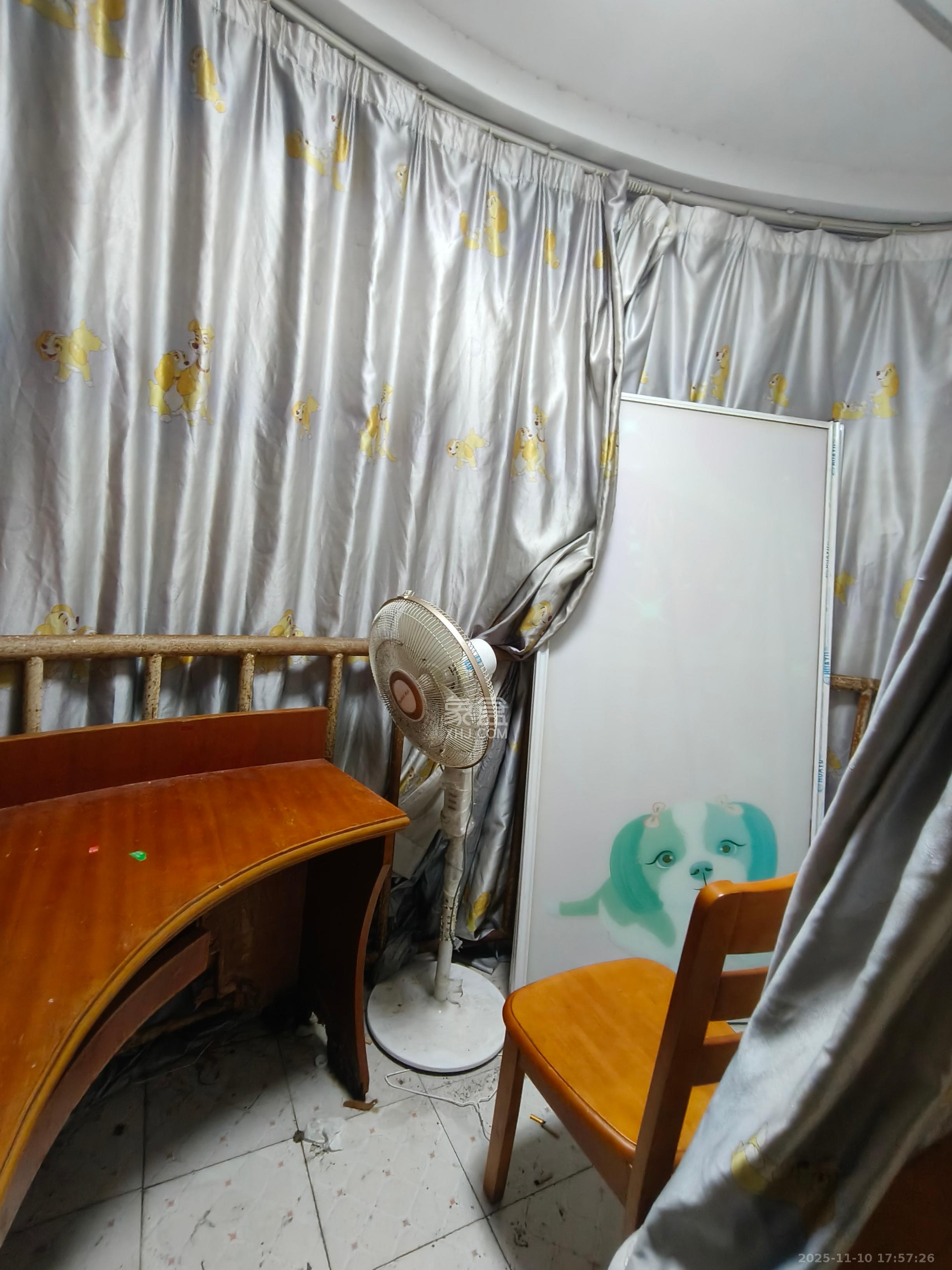 银力家园  3室2厅2卫    2300.0元/月室内图