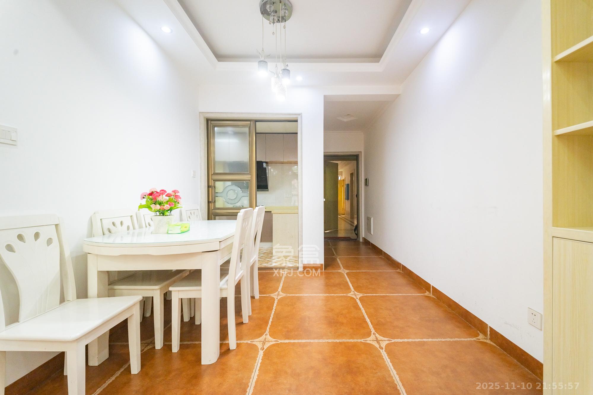 深业睿城  2室1厅1卫    59.8万客厅